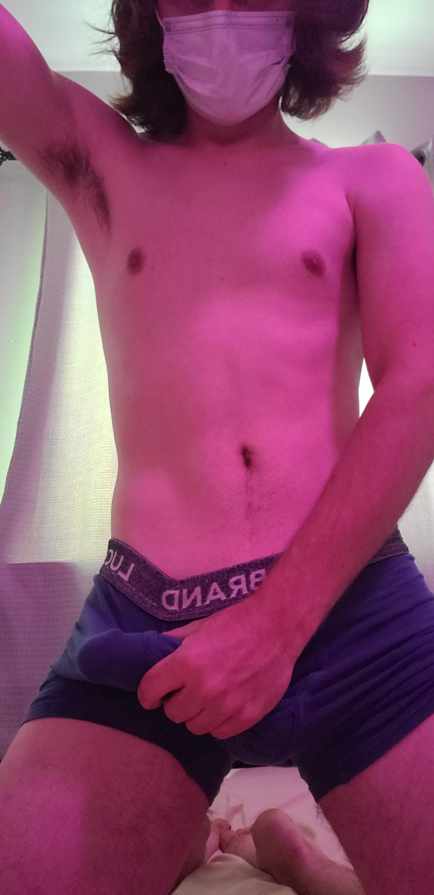 love showing off my bulge. 18m