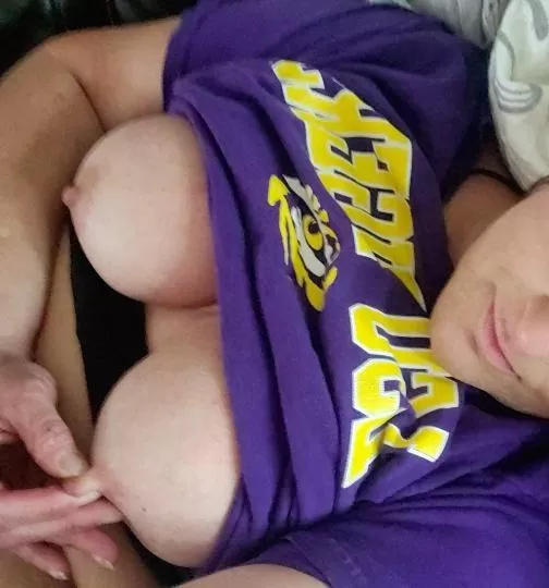 LSU fangirl flash