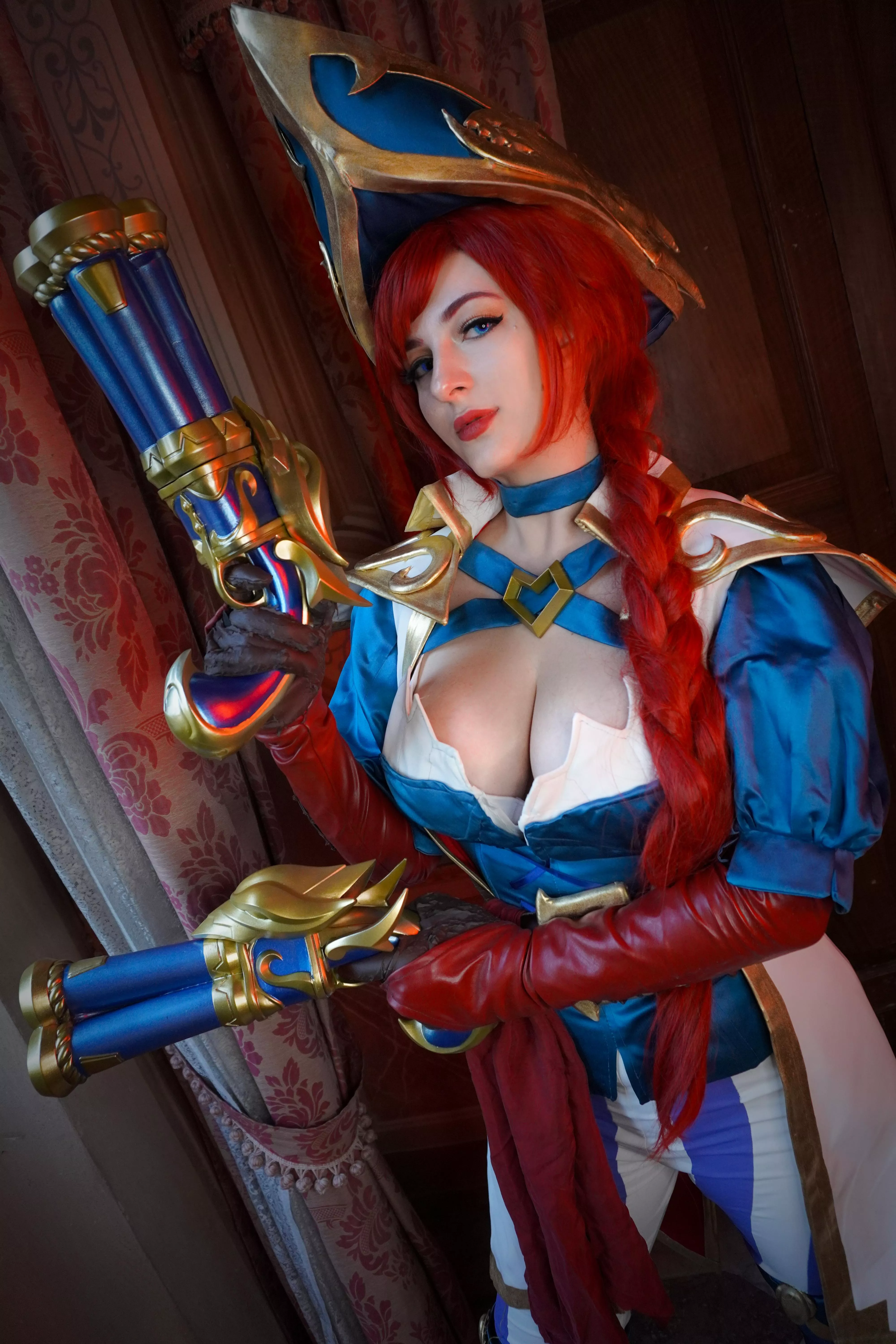 Luce Cosplay as Miss Fortune (ig: luce_cosplay)