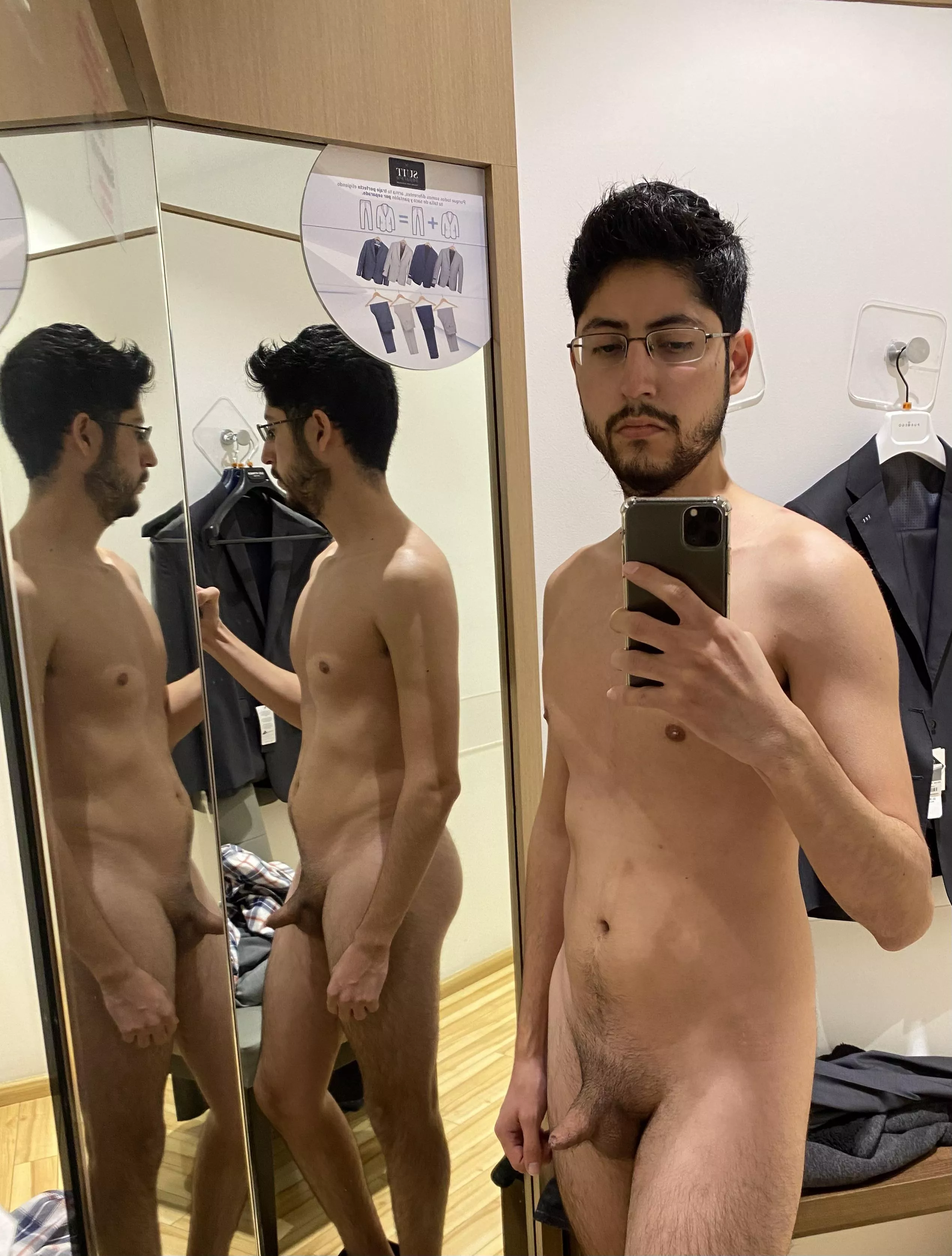 (M) 25 All angles nude