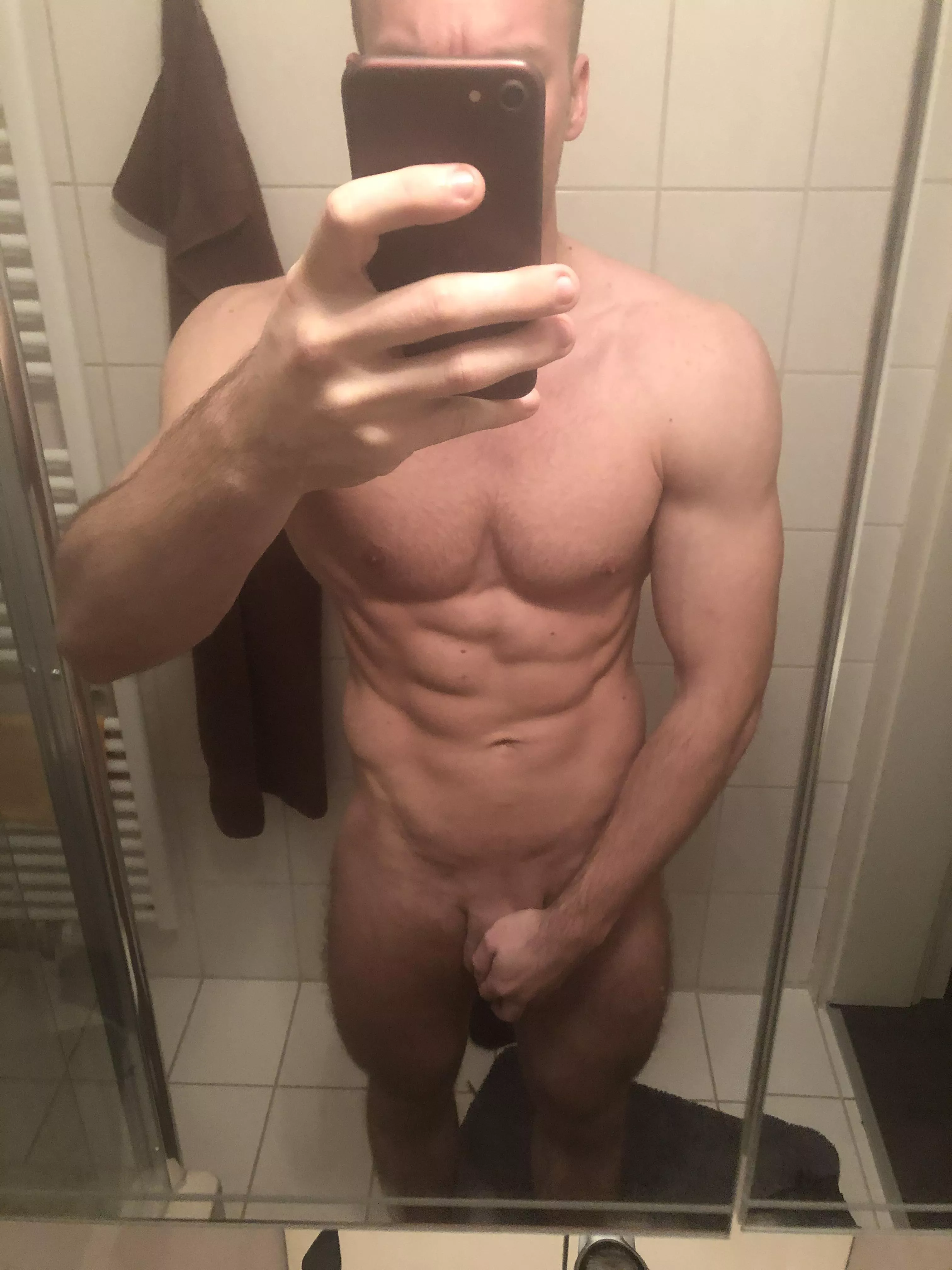 (M) 25, Rate me