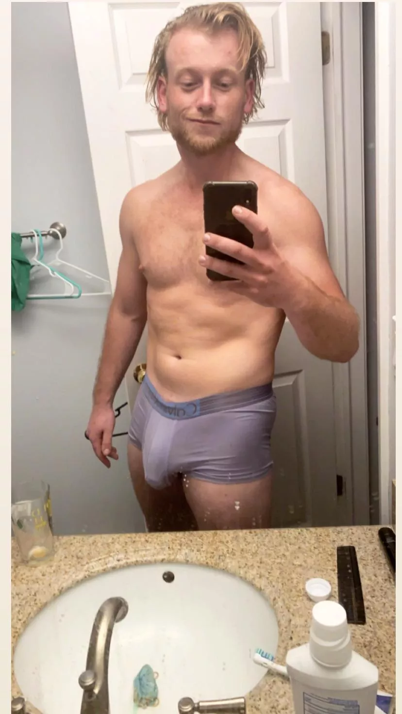 [M] 26 you think calvins look better with a bulge?