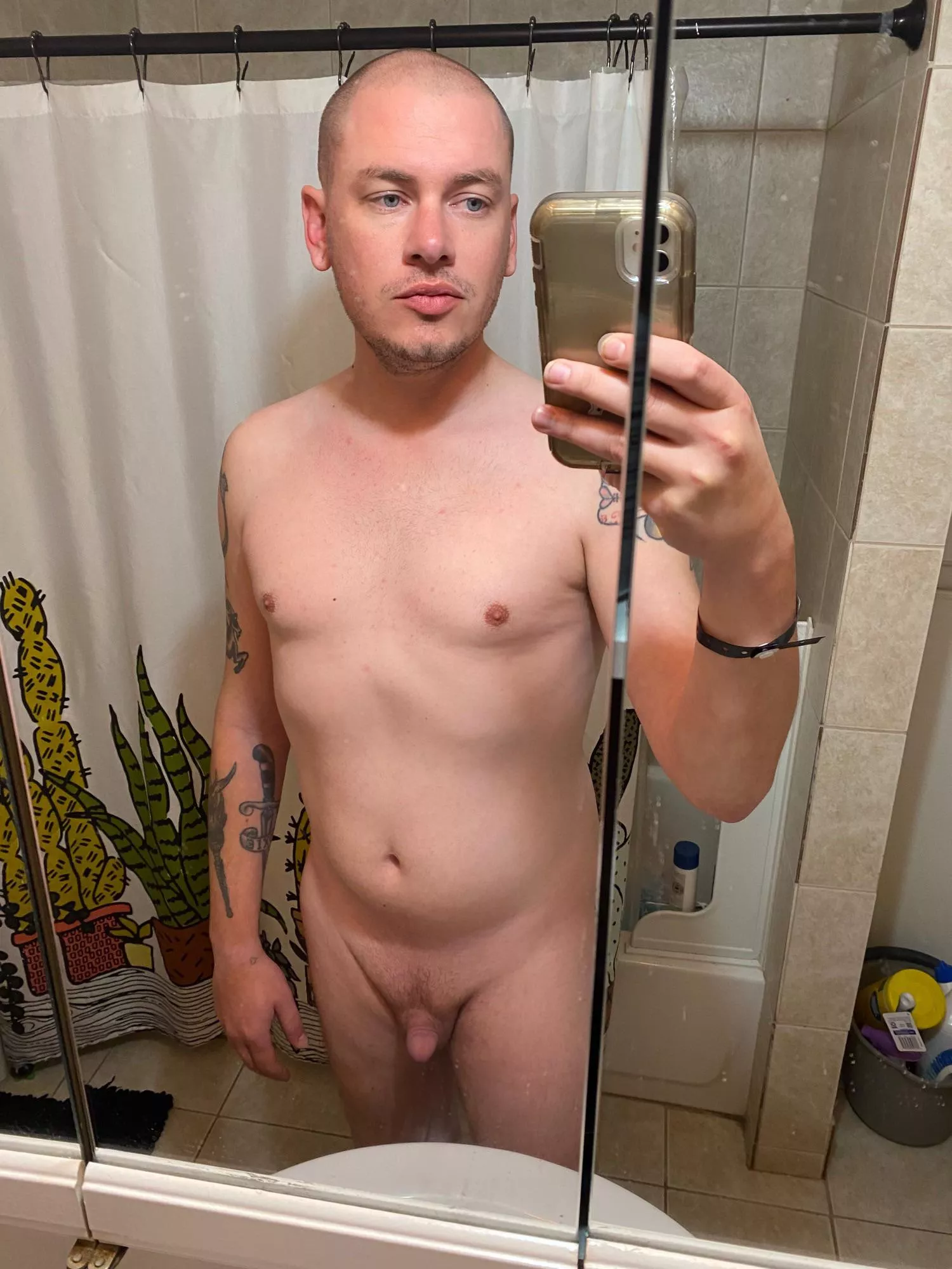 [m] 35 181lbs 6'1â€ lol, hi ðŸ˜Š