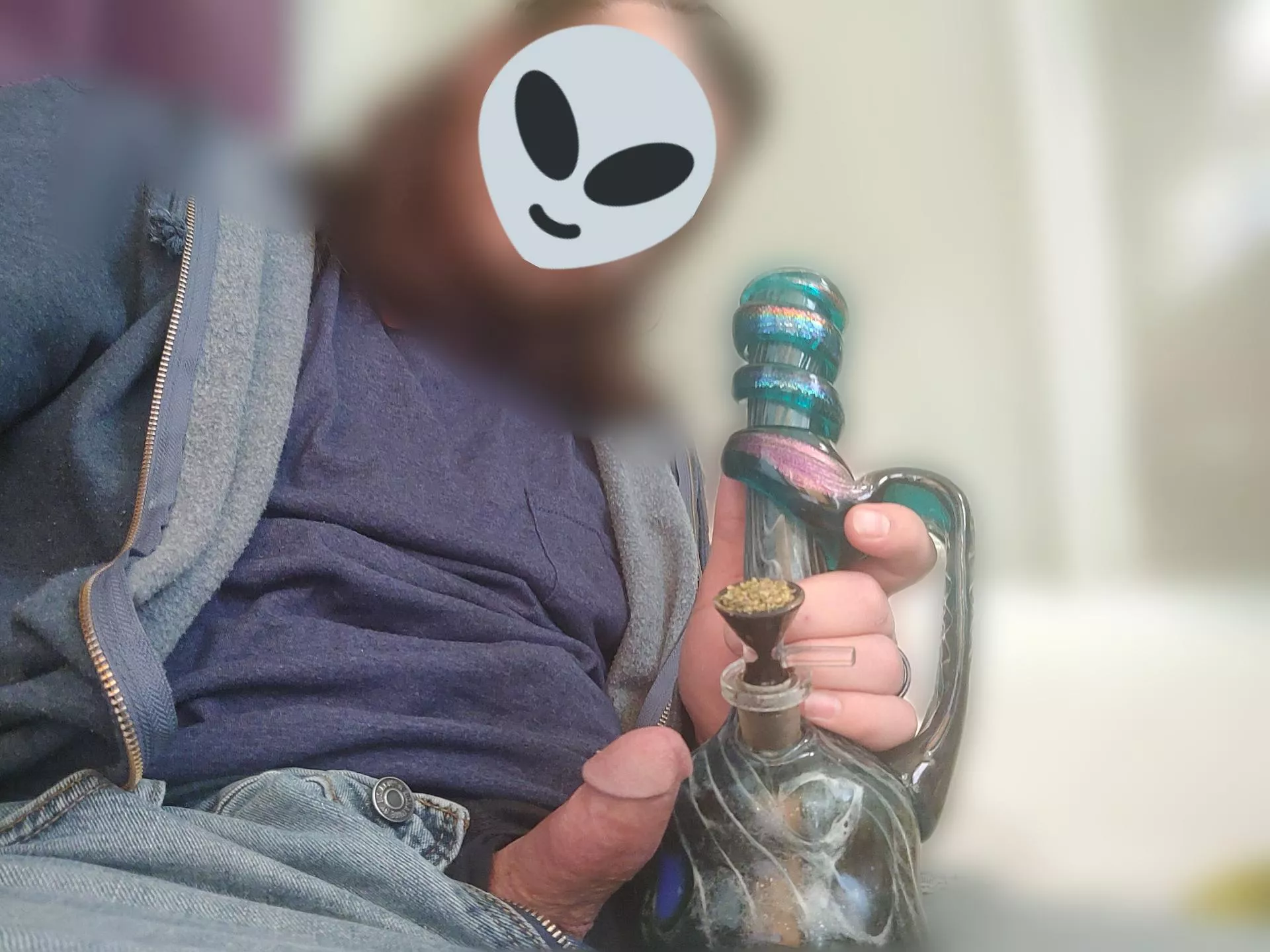 [m] Bong or dick? Which of these would you grab first?