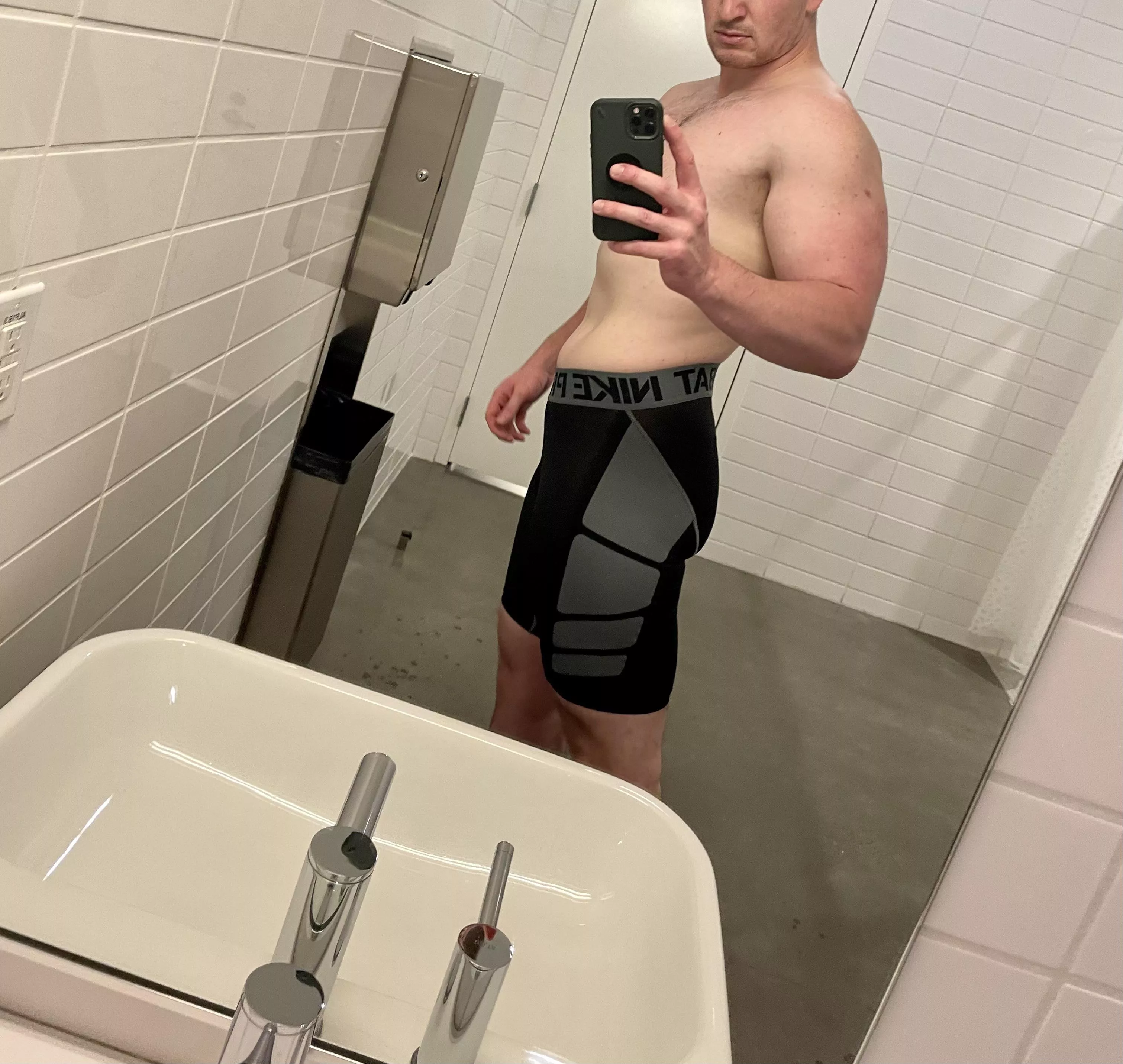 [M] Do you like your men thicc?