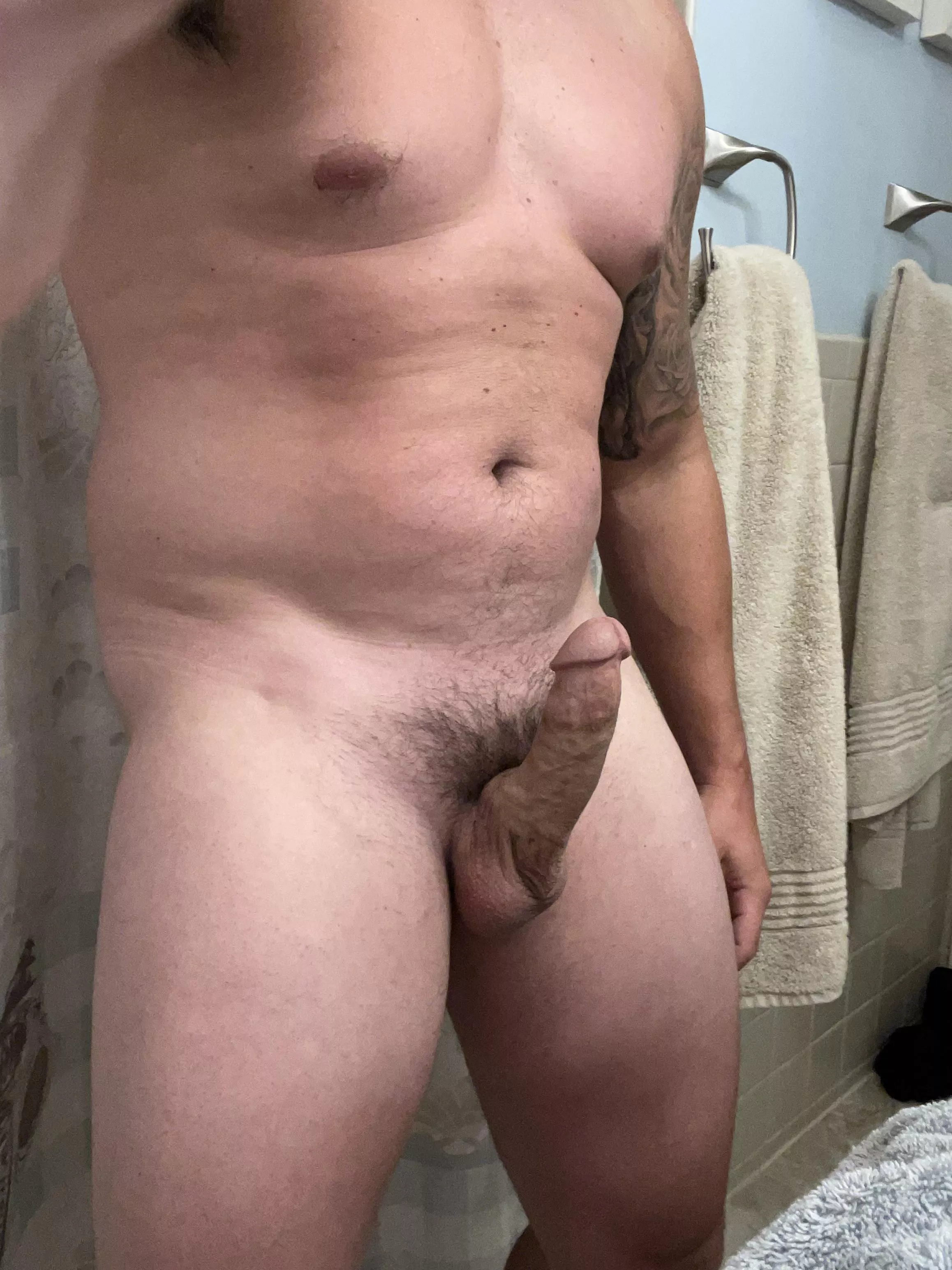 [m] I hope you love my nude body