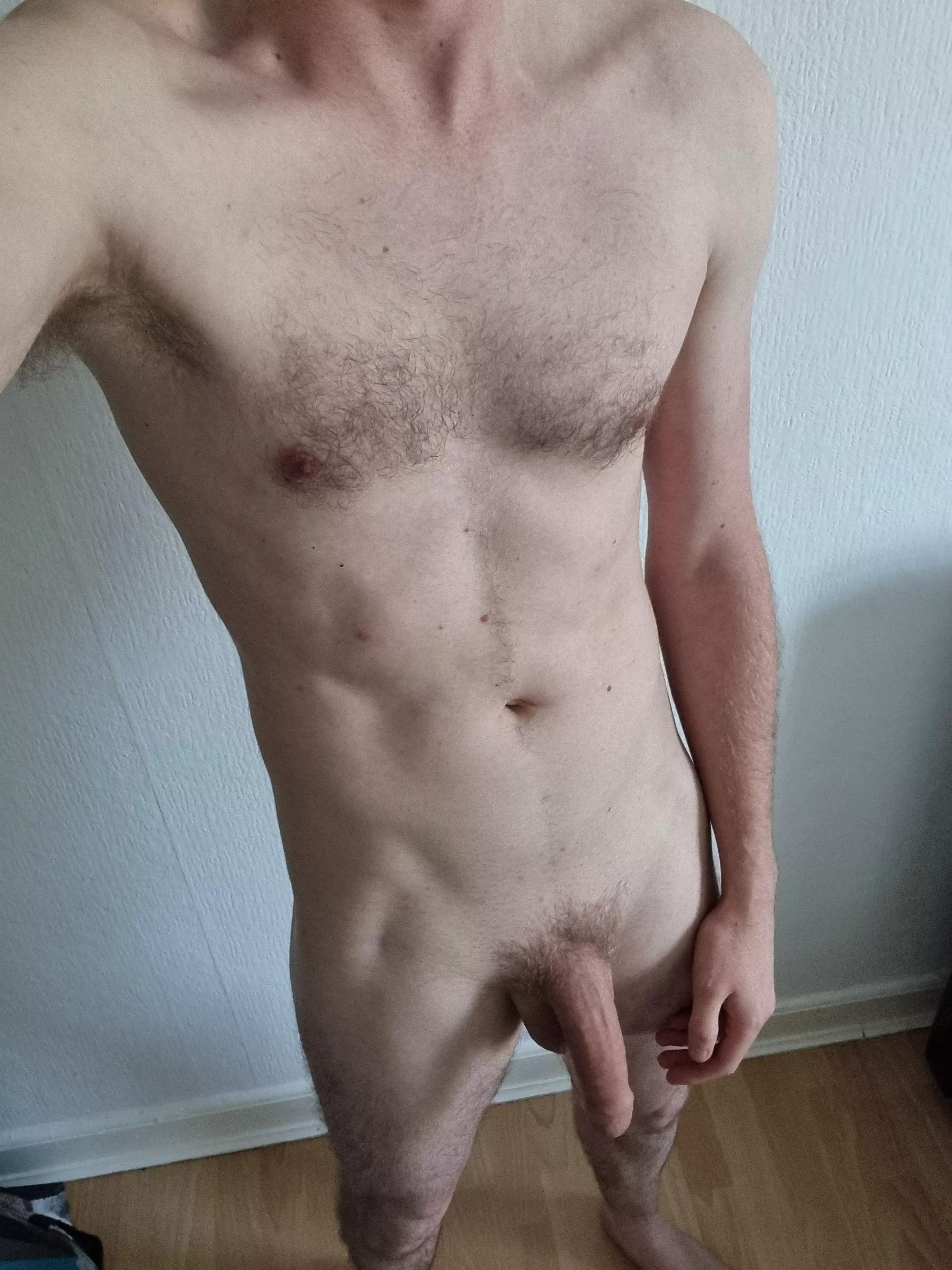 (m) Is skinny still considered hot?