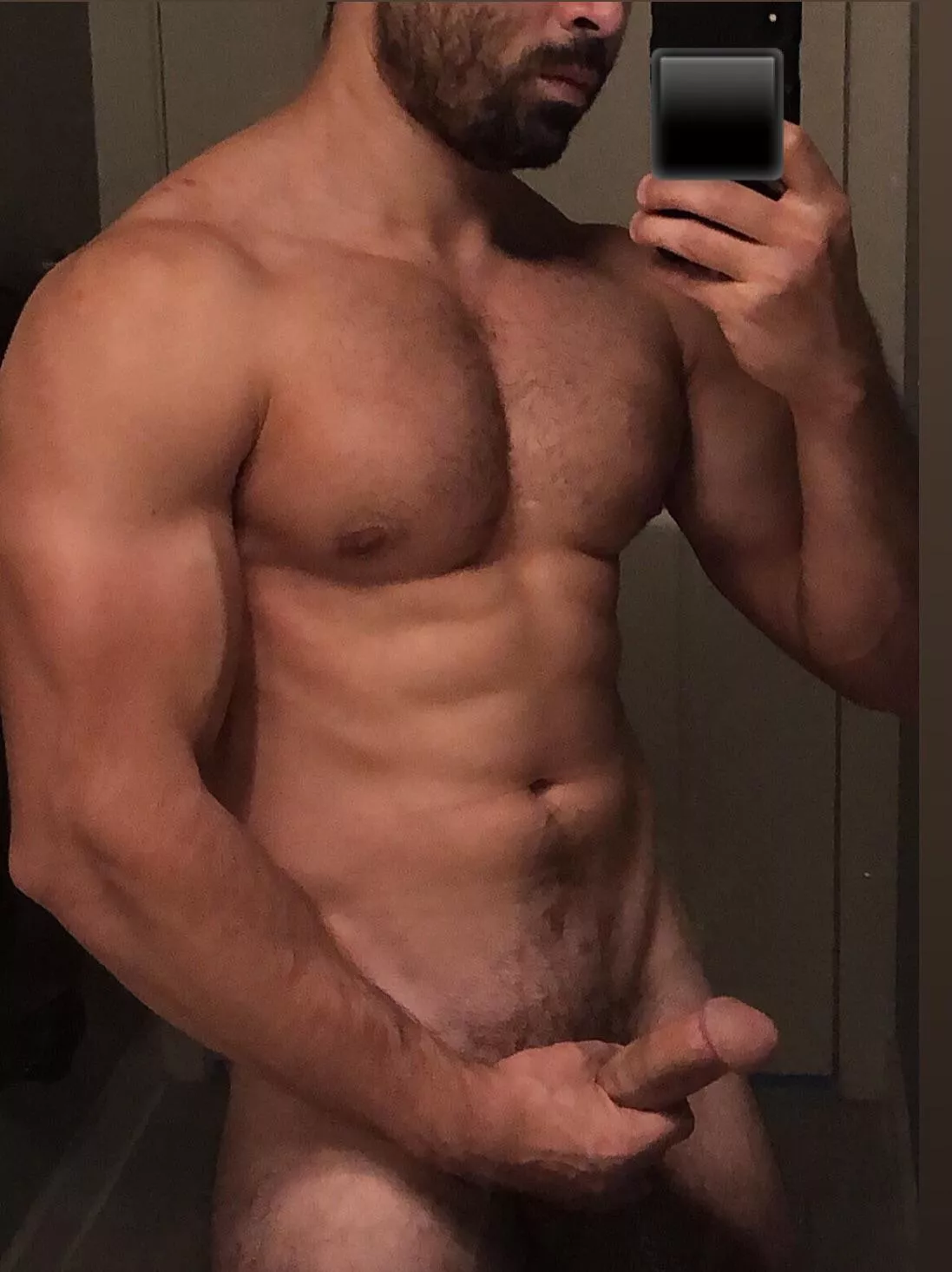 [M] Sneak peek before the sauna 😉