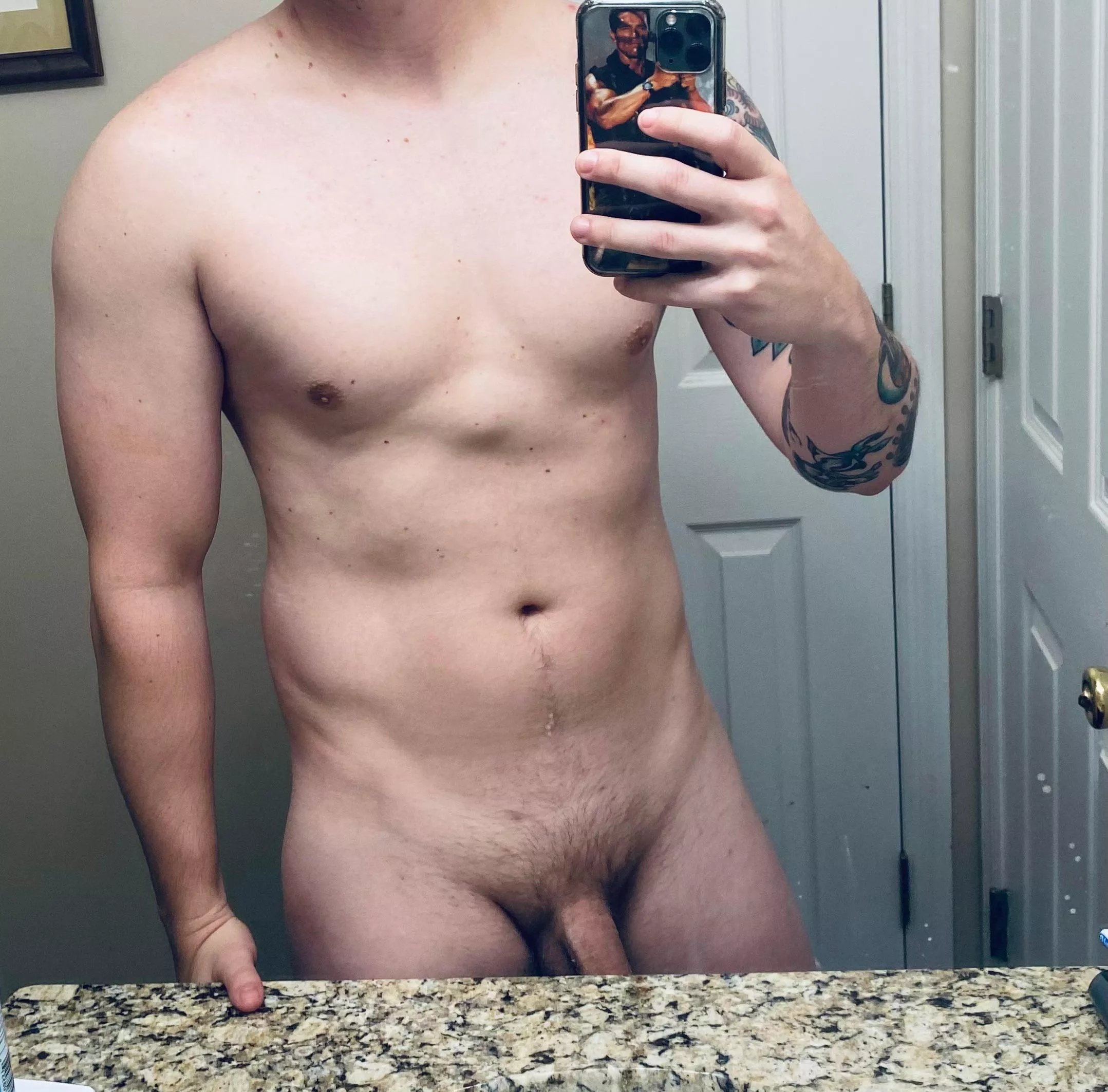 (M) sometimes you wake up and feel like getting that morning selfie in.