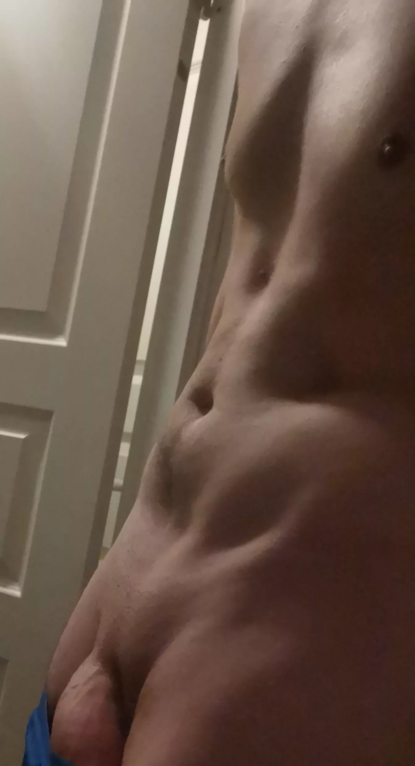 [M27] Fit body and fat cock, anyone?