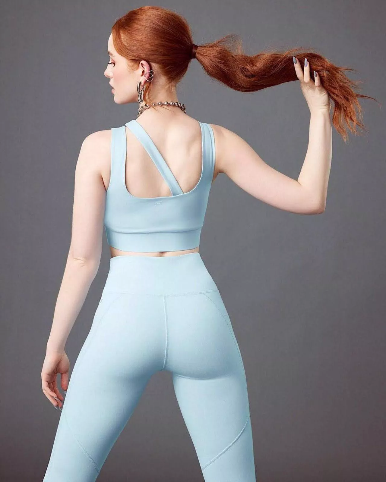 Madelaine Petsch and her perfect booty 🤤