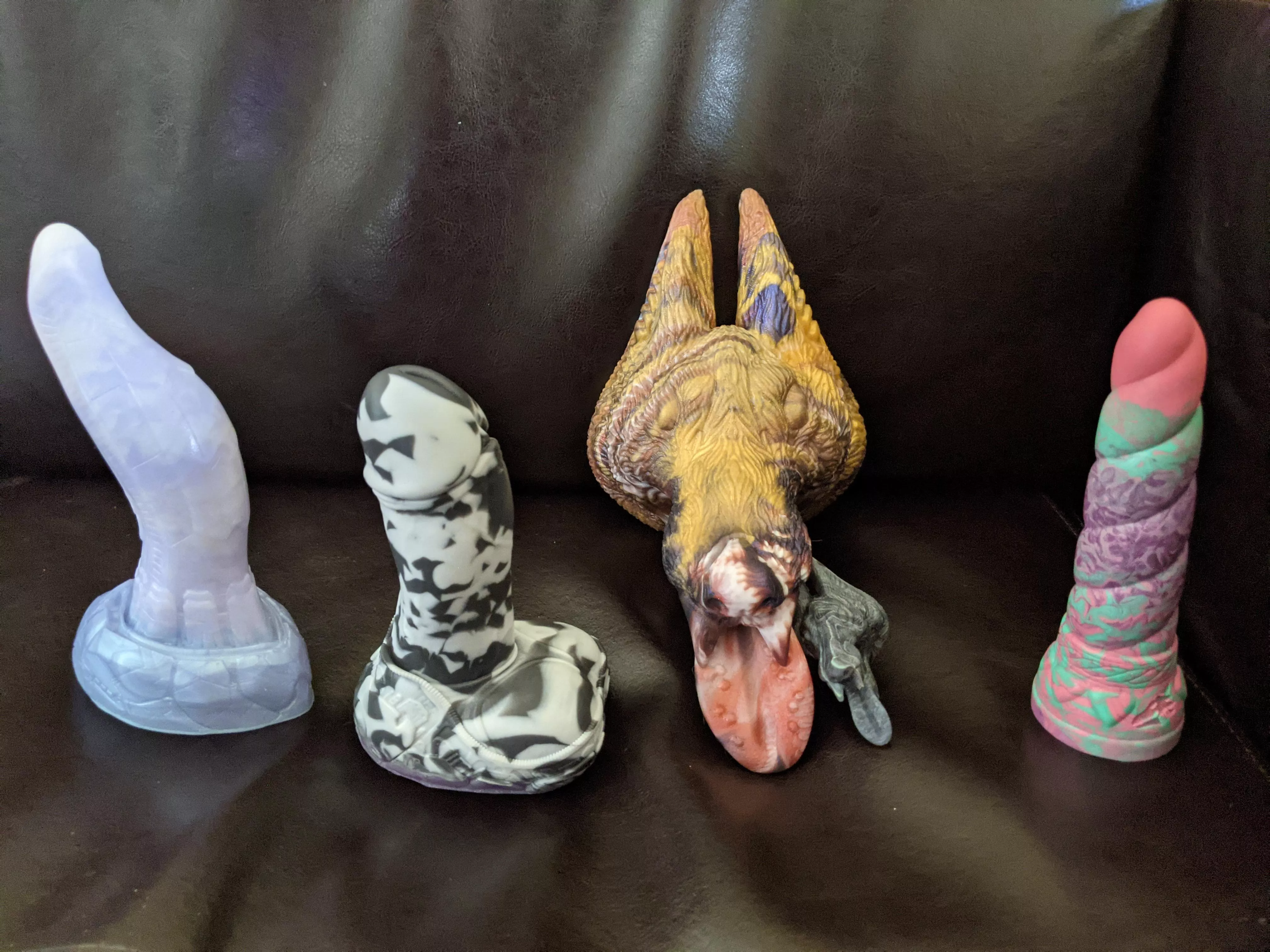 Mail day! Mini Habu and John, my long awaited Stella, and mini Mystic courtesy of u/SockBunnii ( highly recommended seller!!). I'm so in love with all of them ðŸ˜»