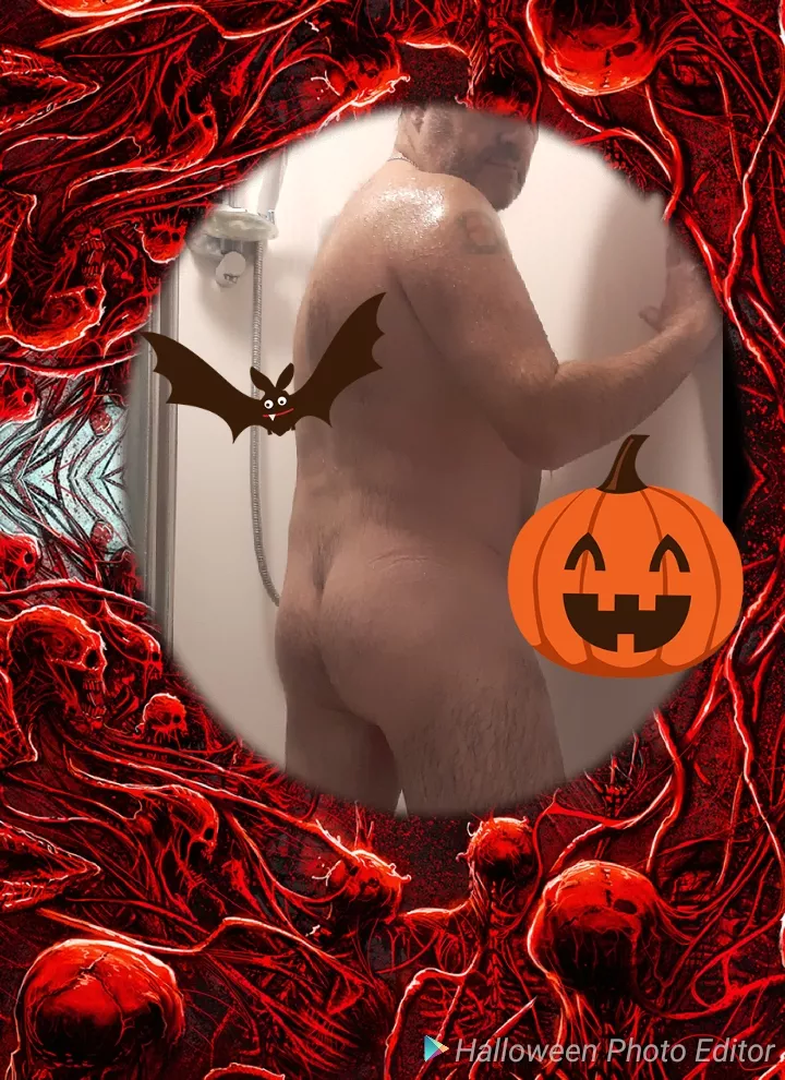 Male 43 happy Halloween 😉