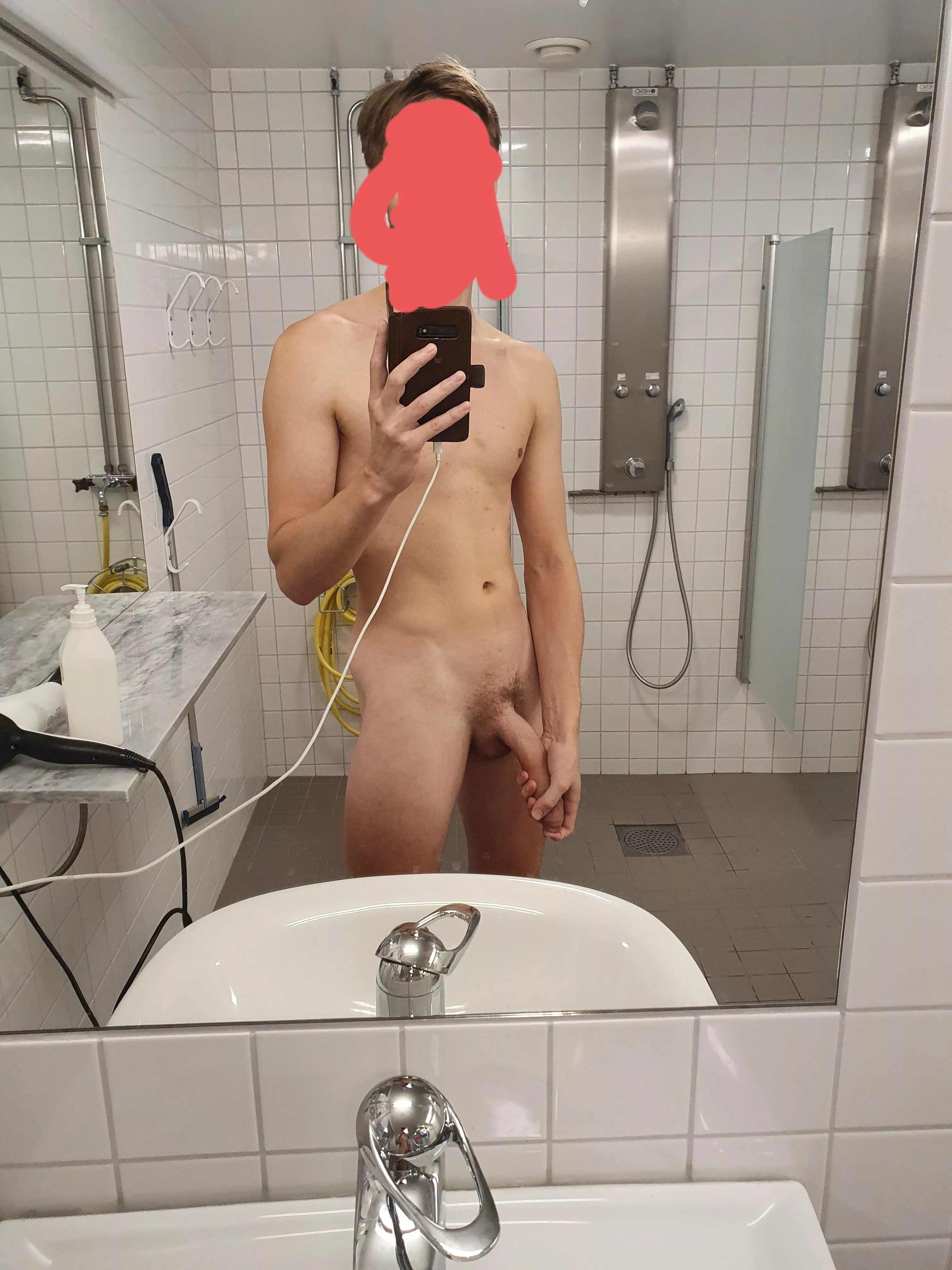 Managed to take photo in the gym shower