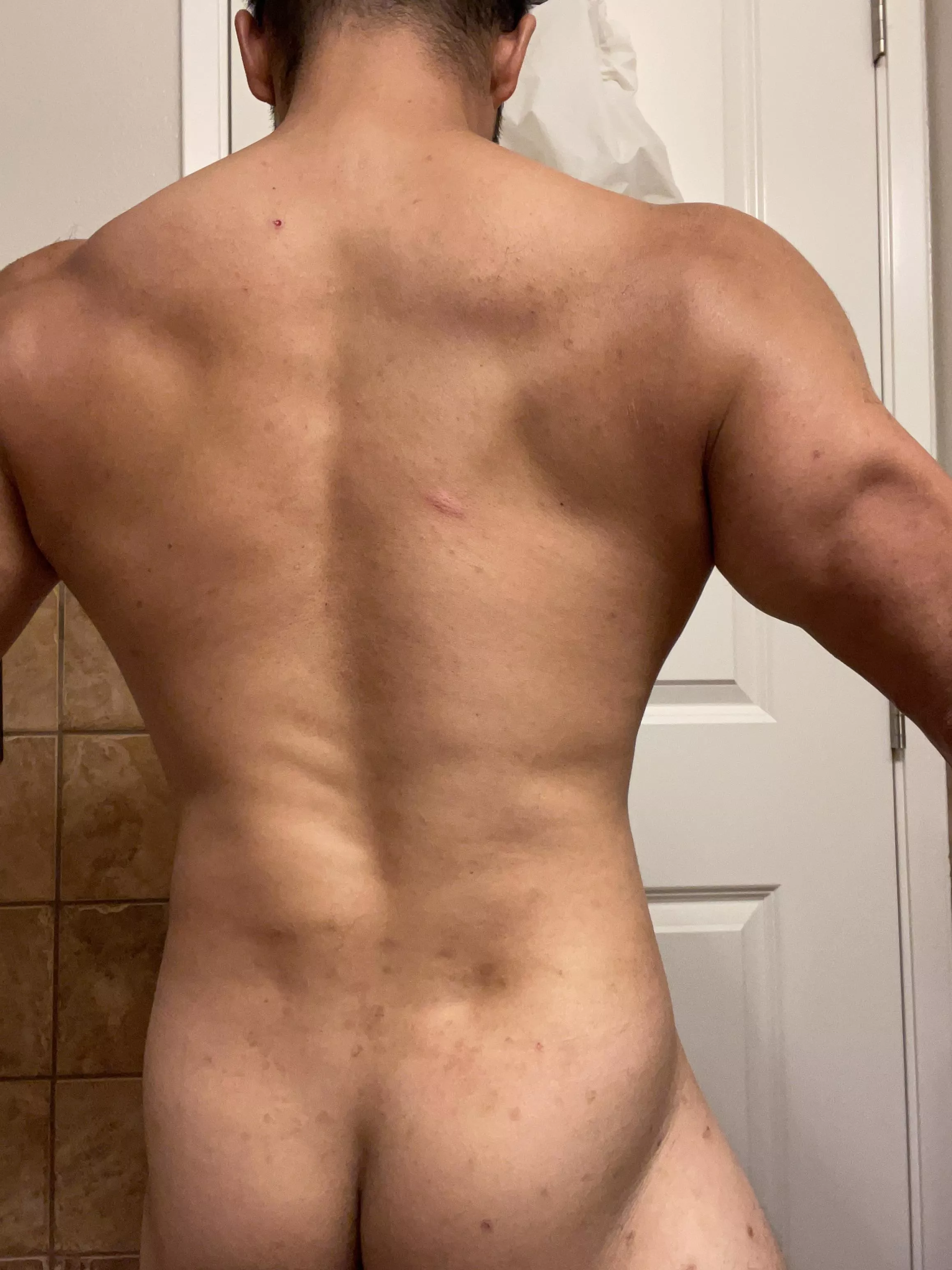 [m]Backday. Never really practiced back flexing