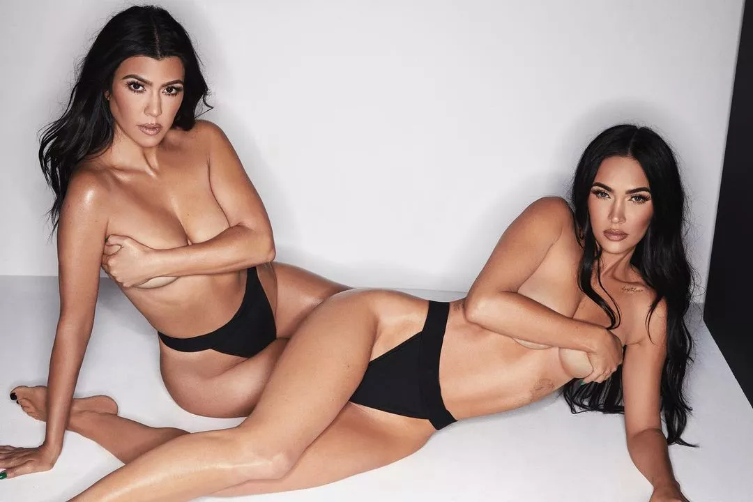 Megan and kourtney are just ðŸ”¥ðŸ”¥