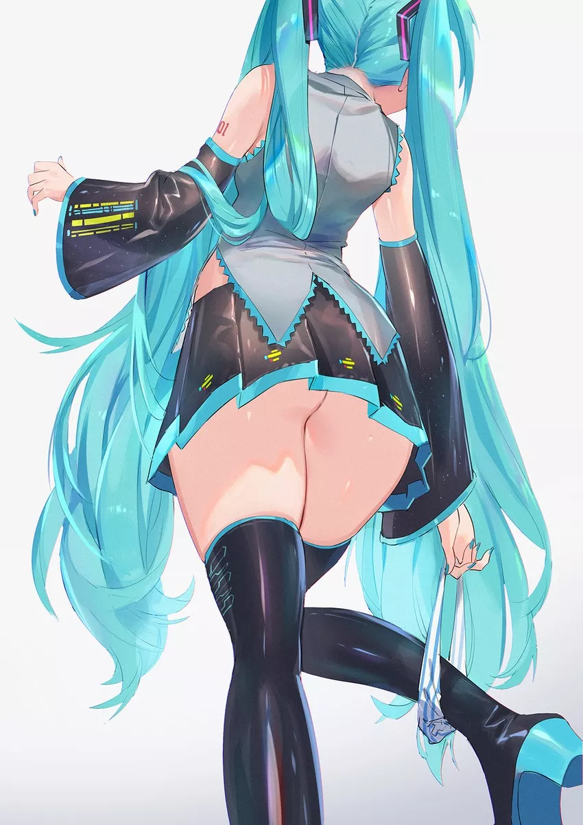 Miku's impeccable thighs & ass