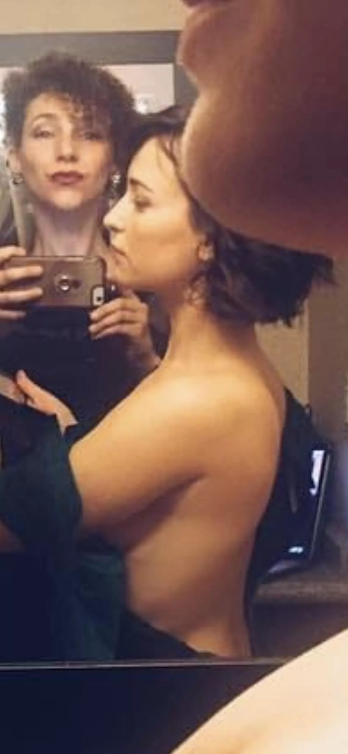 Milana Vayntrub so closeâ€¦