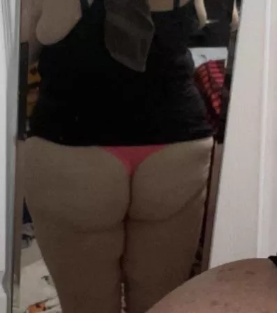 Mil(f) in a thong