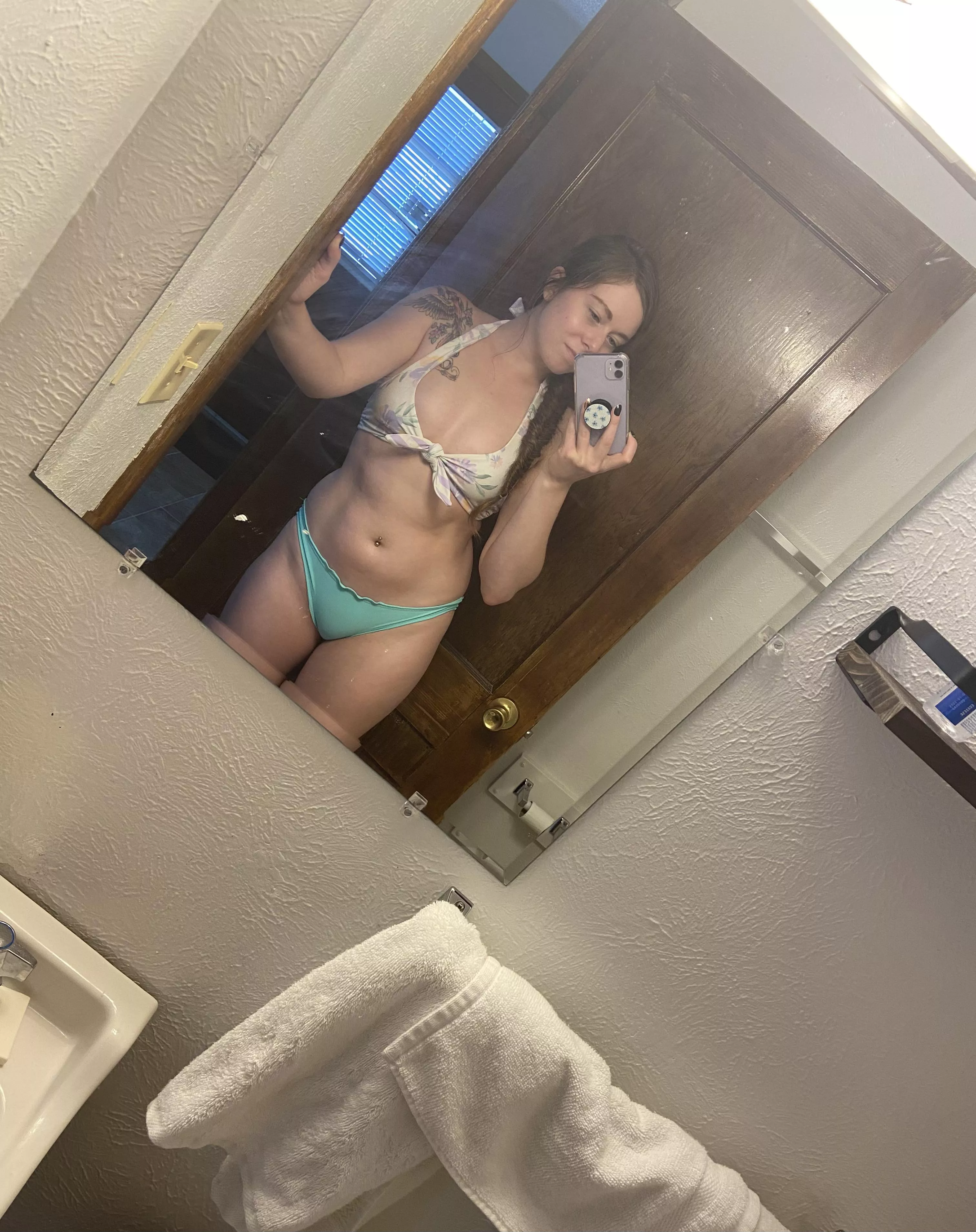 Mirror Selfie 💦 [oc]