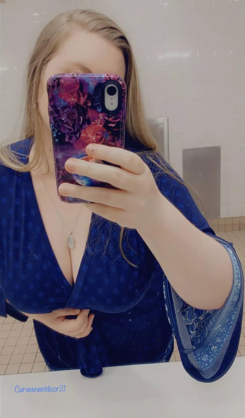 Mirror selfie with a little bonus. Hope you enjoy the tease 😘