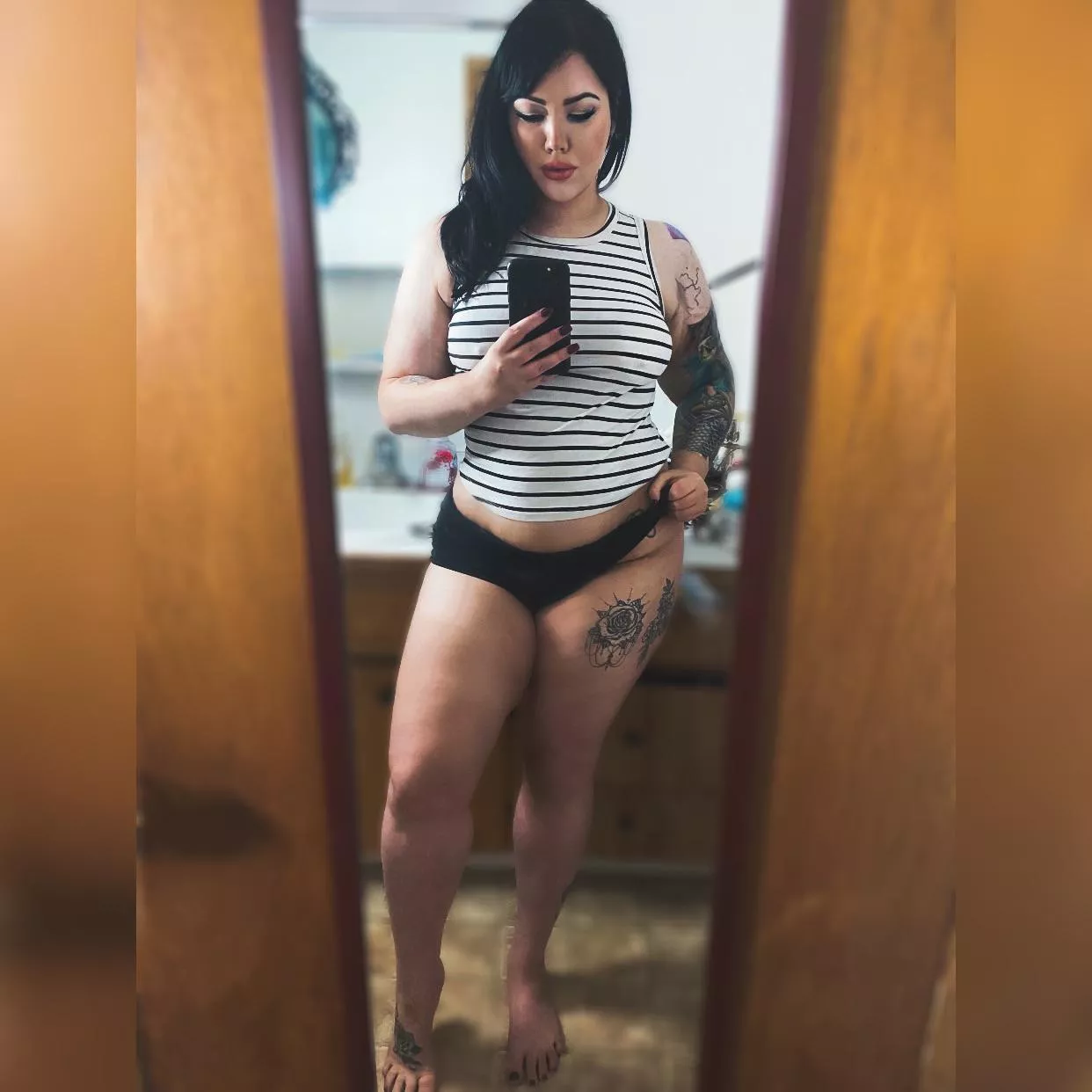 Mom bod Native American/white