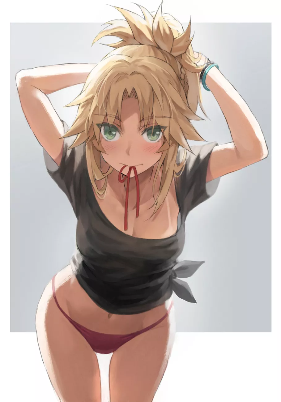 Mordred tying her hair (swimsuit ver.)