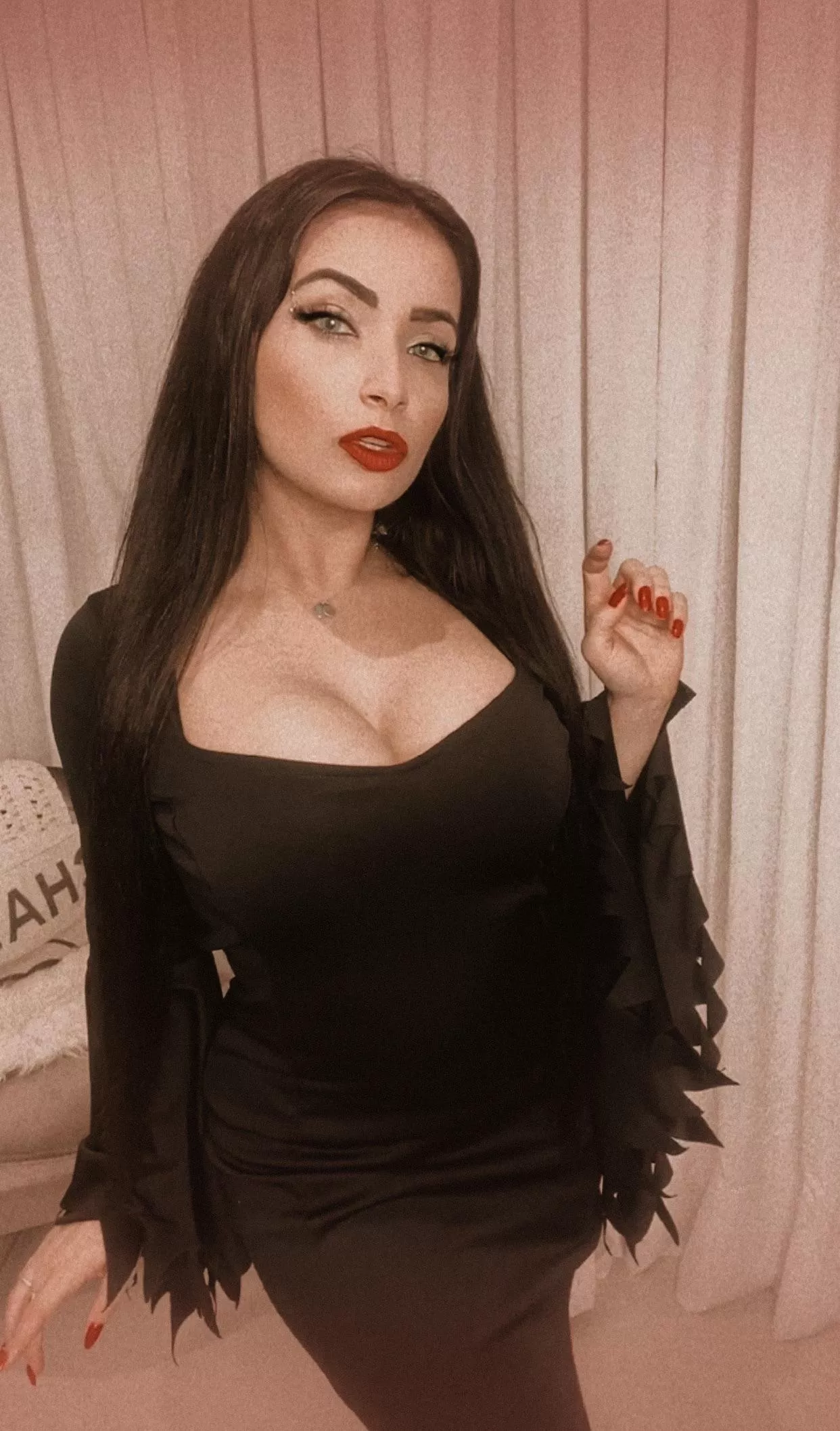 Morticia Addams by Emanuelly Raquel ❤️❤️