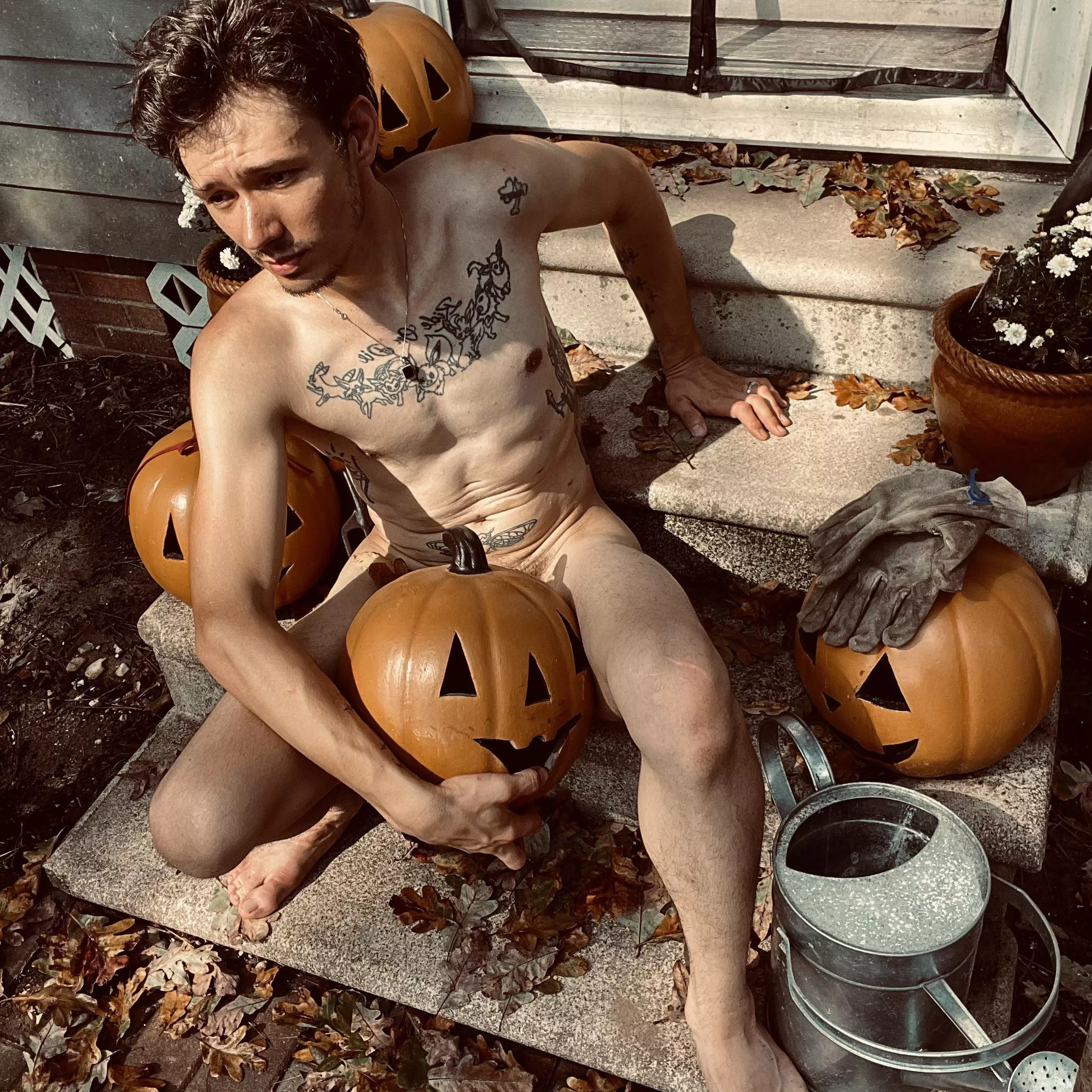 Move over sun sluts; itâ€™s officially pumpkin slut season now!