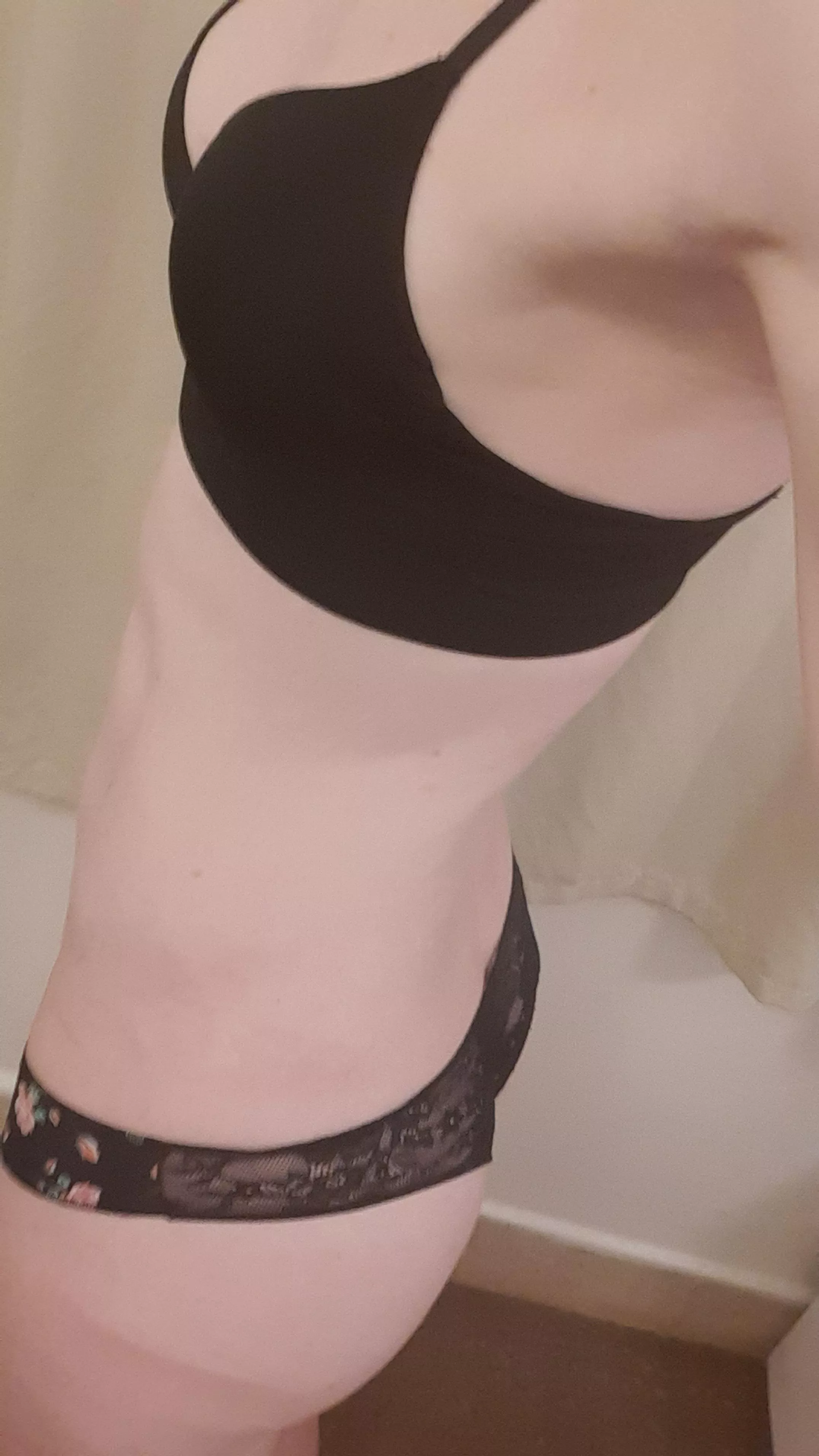 Mum of 2 trying out a new underwear combo before the school run [f36]