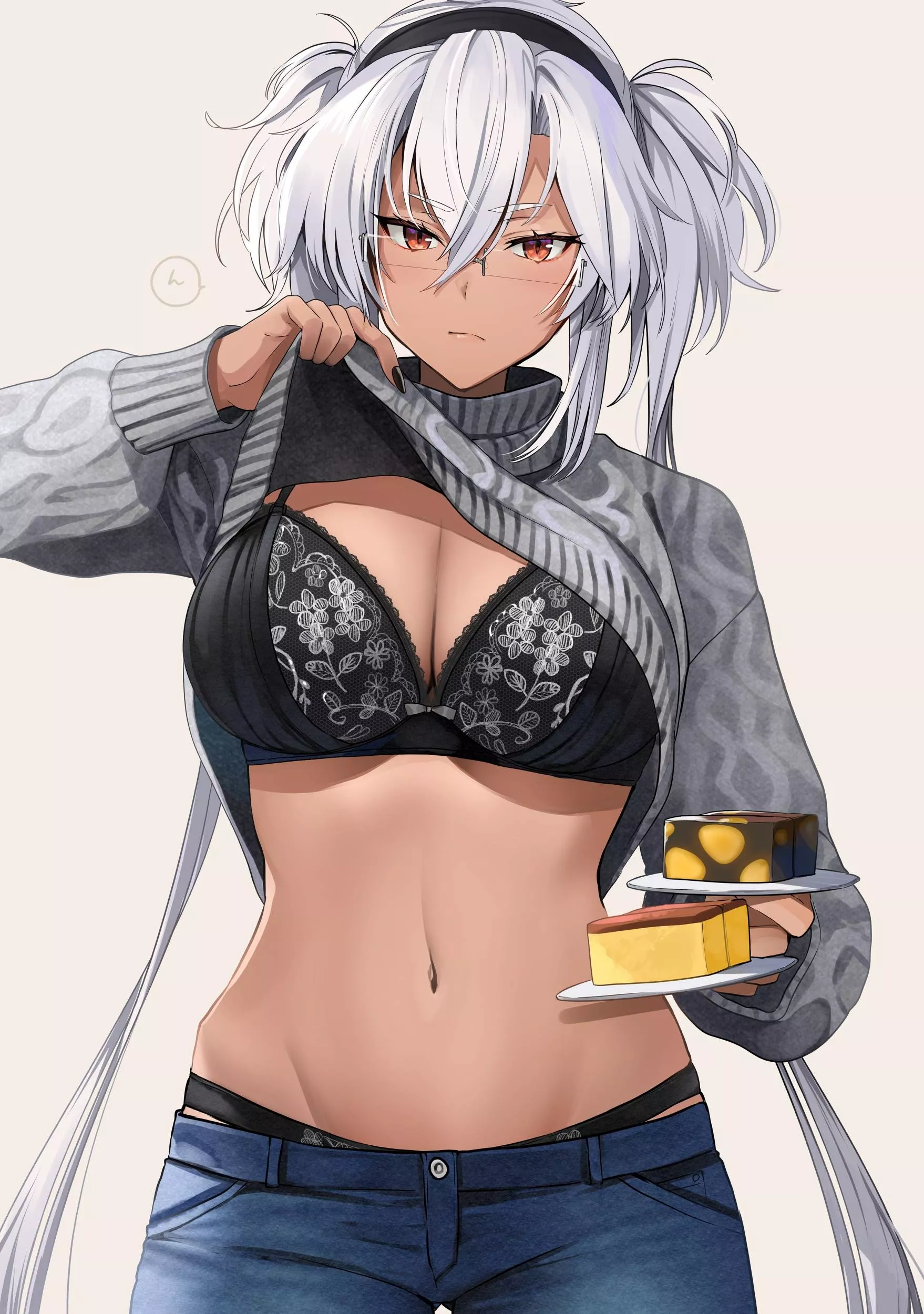 Musashi lifting up her Shirt