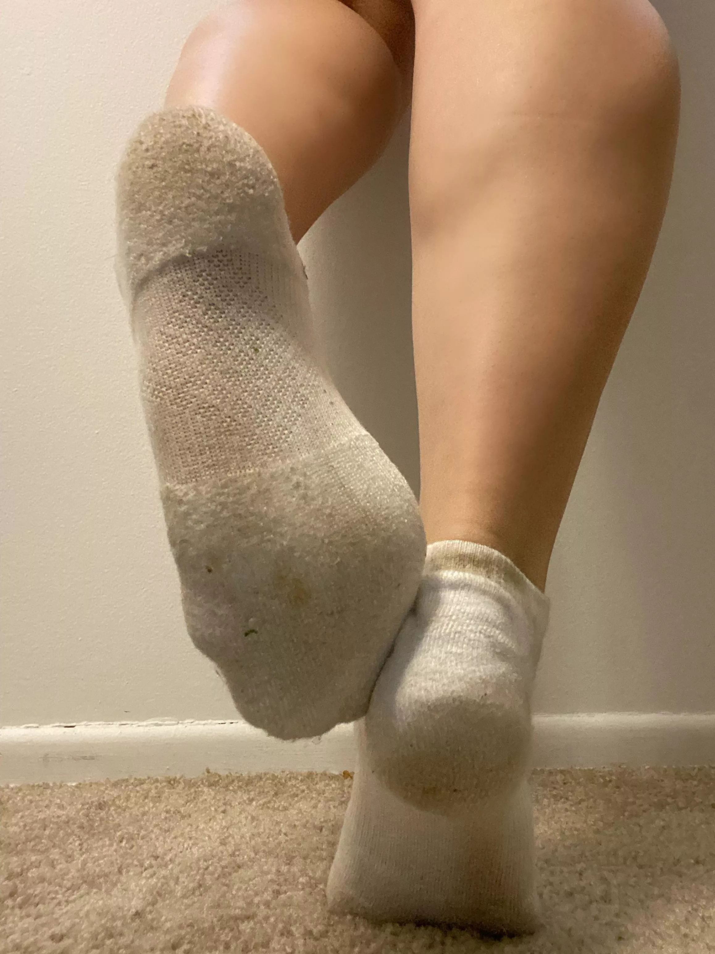 My calves look good here- but not nearly as good as my filthy white socks. [F]