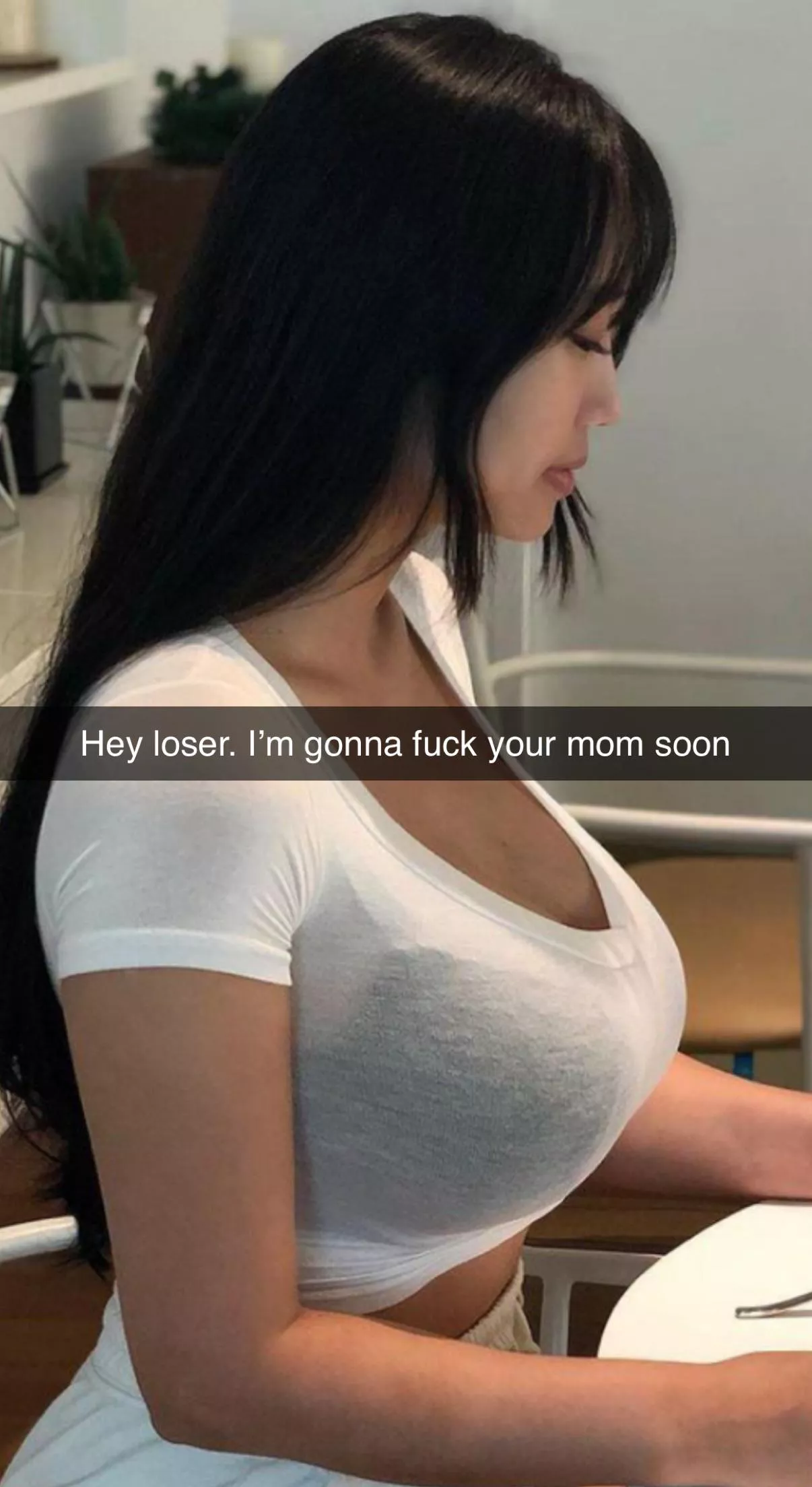 My friend is going to fuck my momðŸ˜­