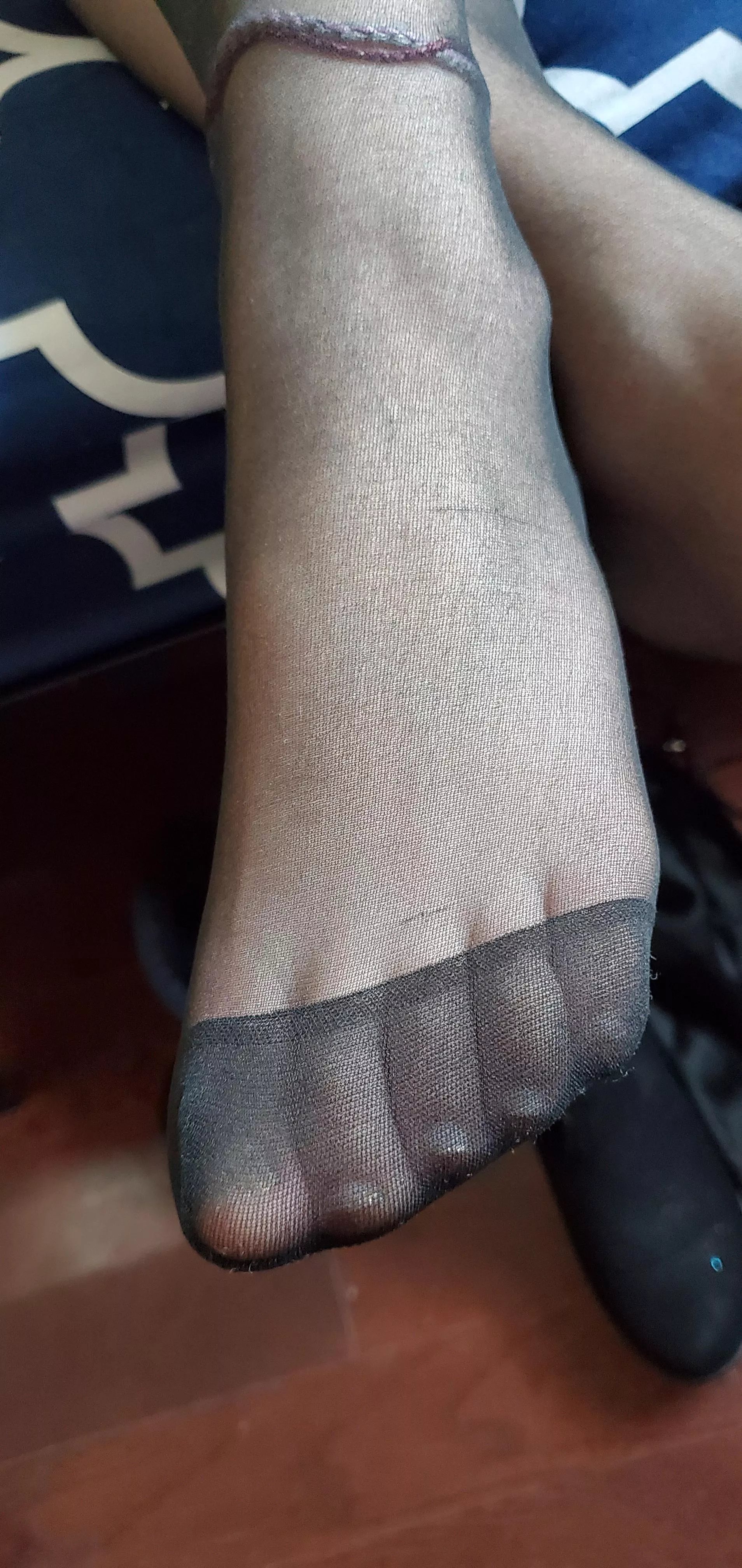 My friend wanted to know if her feet were attractive? Her first time...