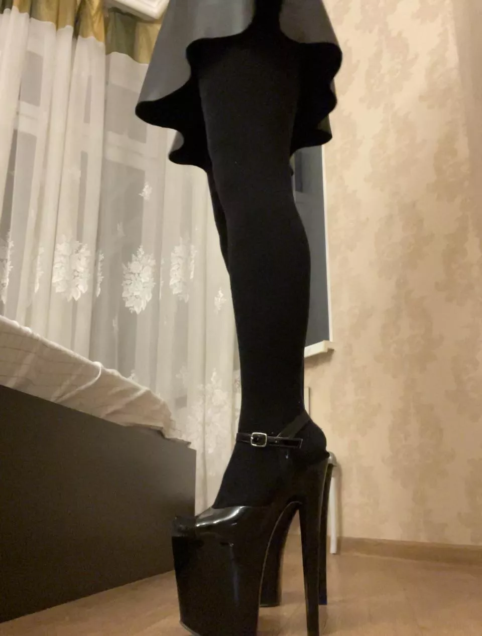 My new heels ðŸ¥µ