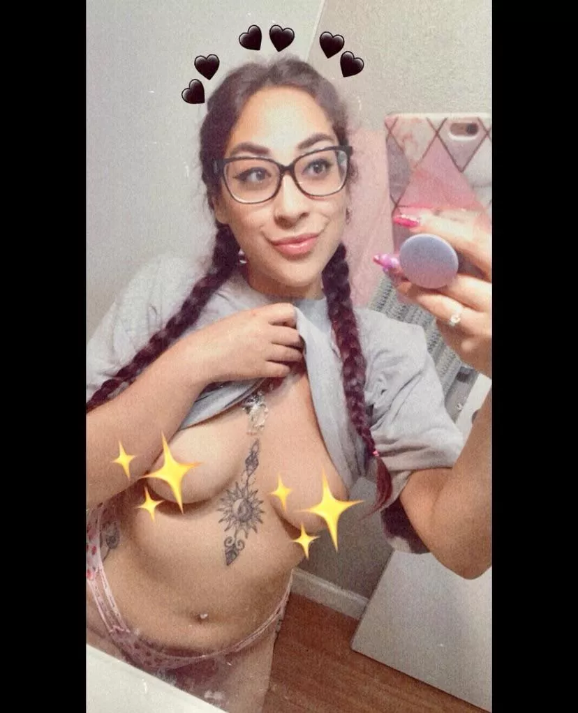 ðŸ–¤âœ¨ My OnlyFans is FREE to subscribe ðŸ–¤âœ¨ 22 yo Naughty Latina ðŸ˜ˆ Link in comments!ðŸ‘‡ðŸ½ Come say hey, I promise I donâ€™t bite ðŸ˜‹