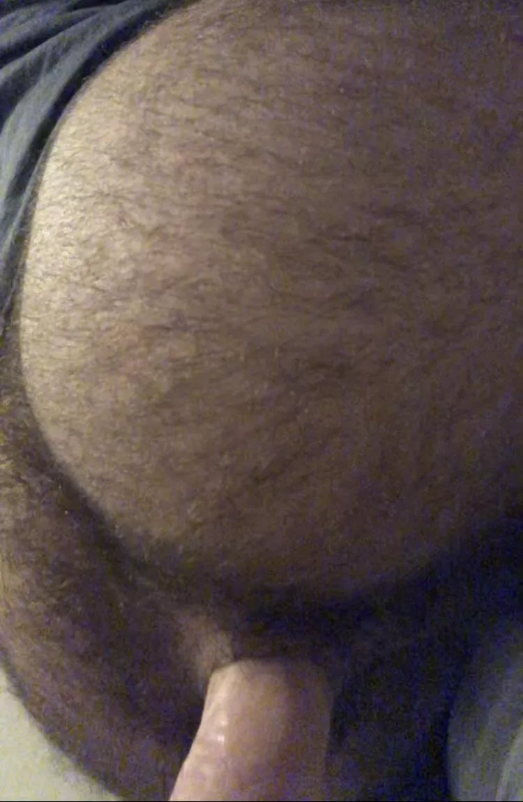 My tight hairy hole gripping my new fuck machine ðŸ¤¤