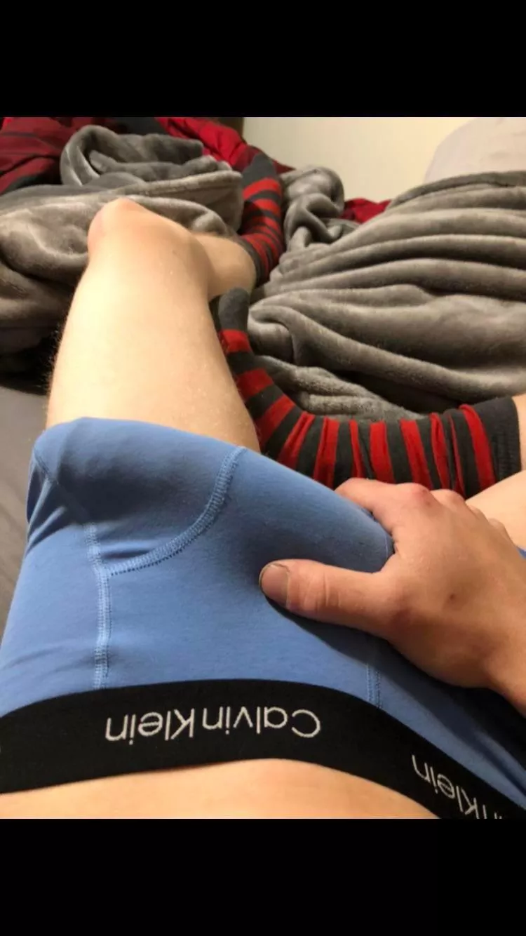 Need so[m]e socks on this meat who can take care of it?