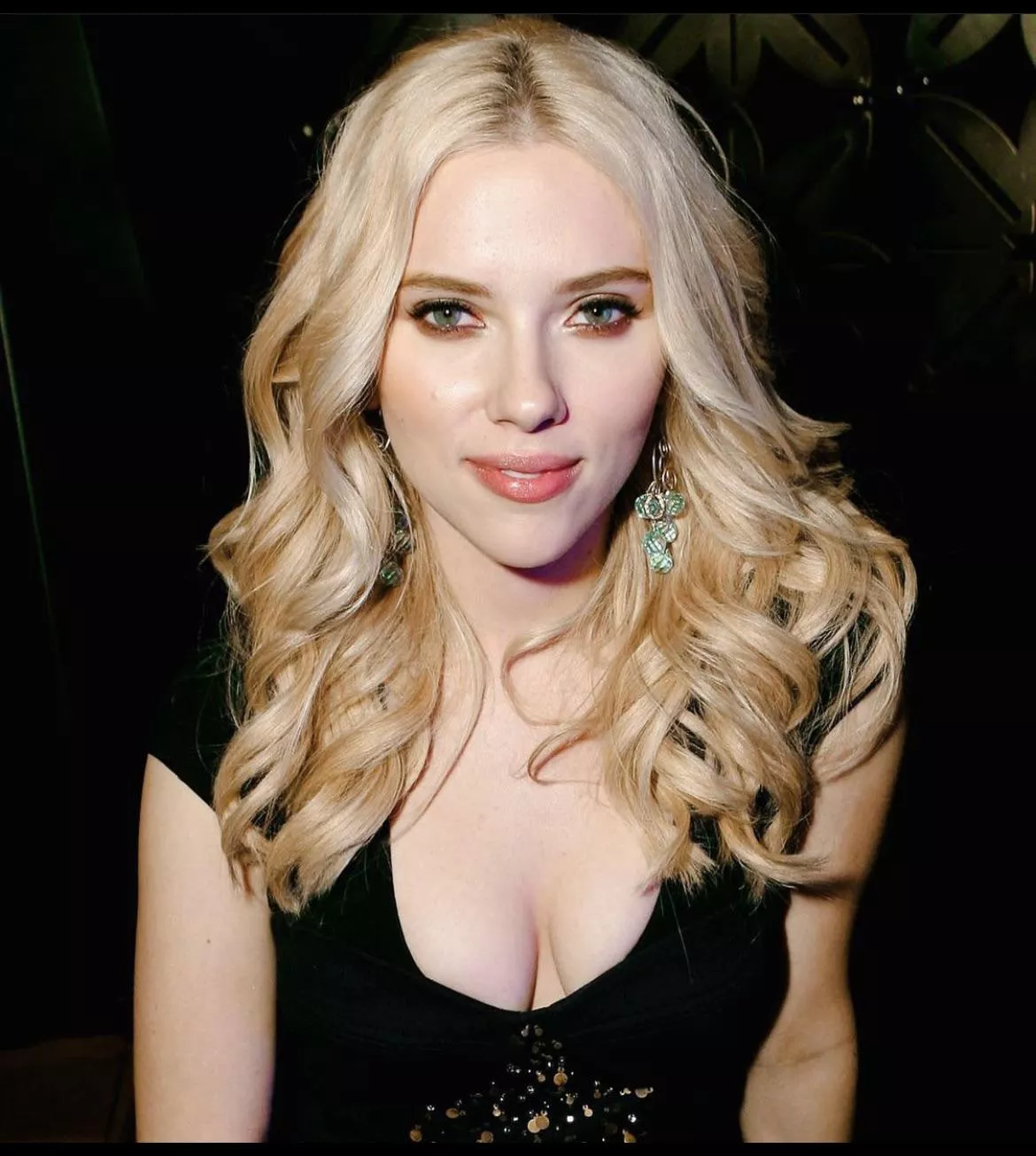 Need to be dominated by ScarJo and make me beg you to cum