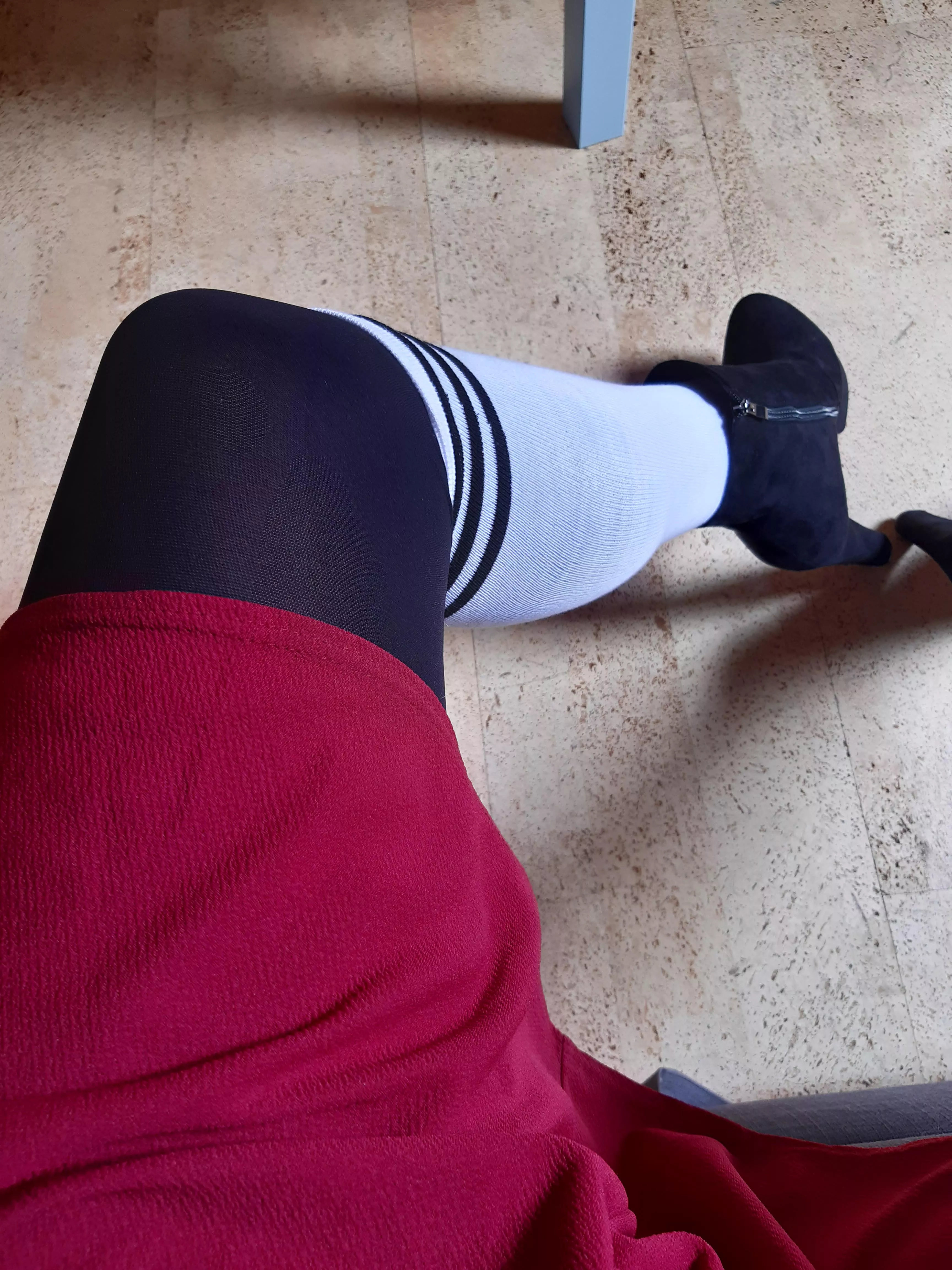 New pantyhoye plus new heels