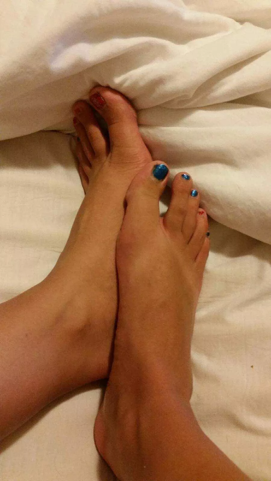 New to this feet pic thing hope you enjoy. Up vote for more.