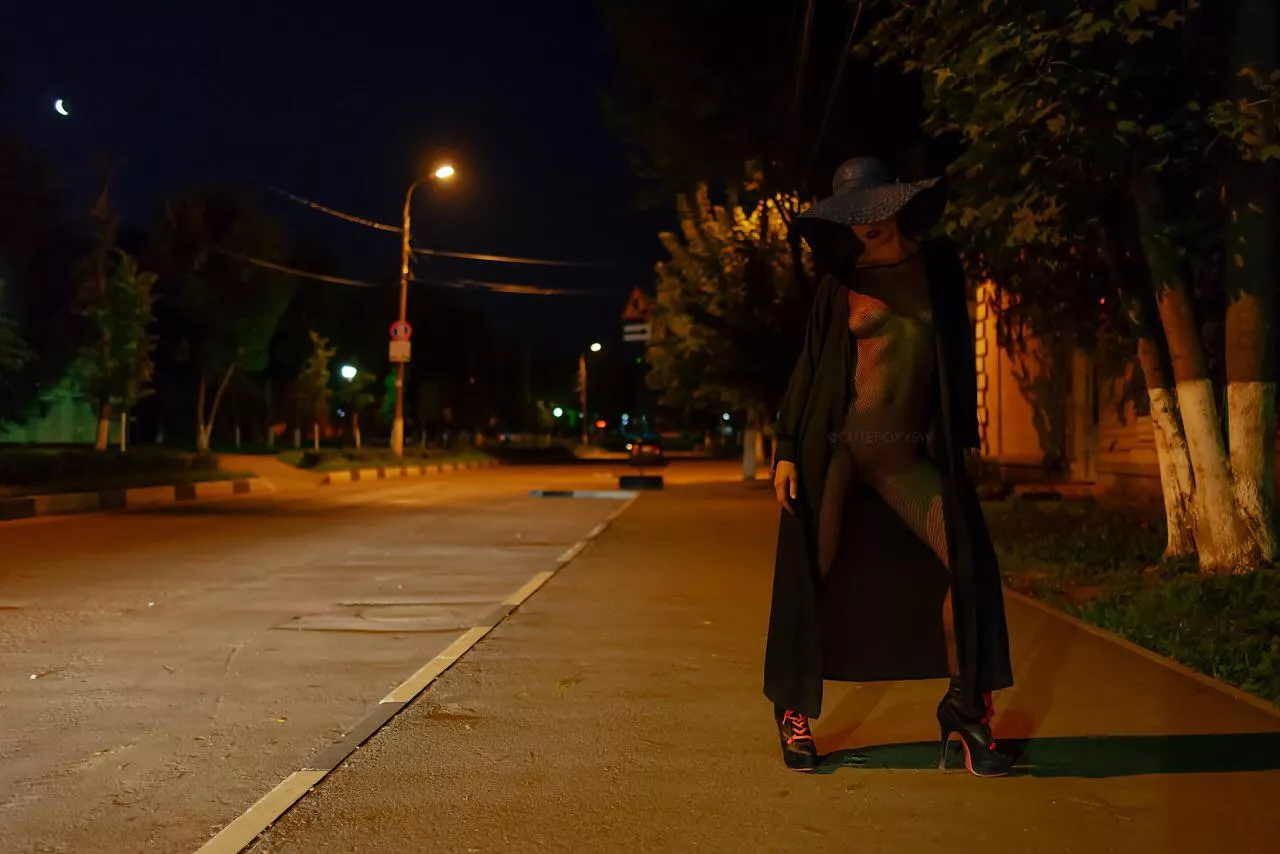 night nude walk