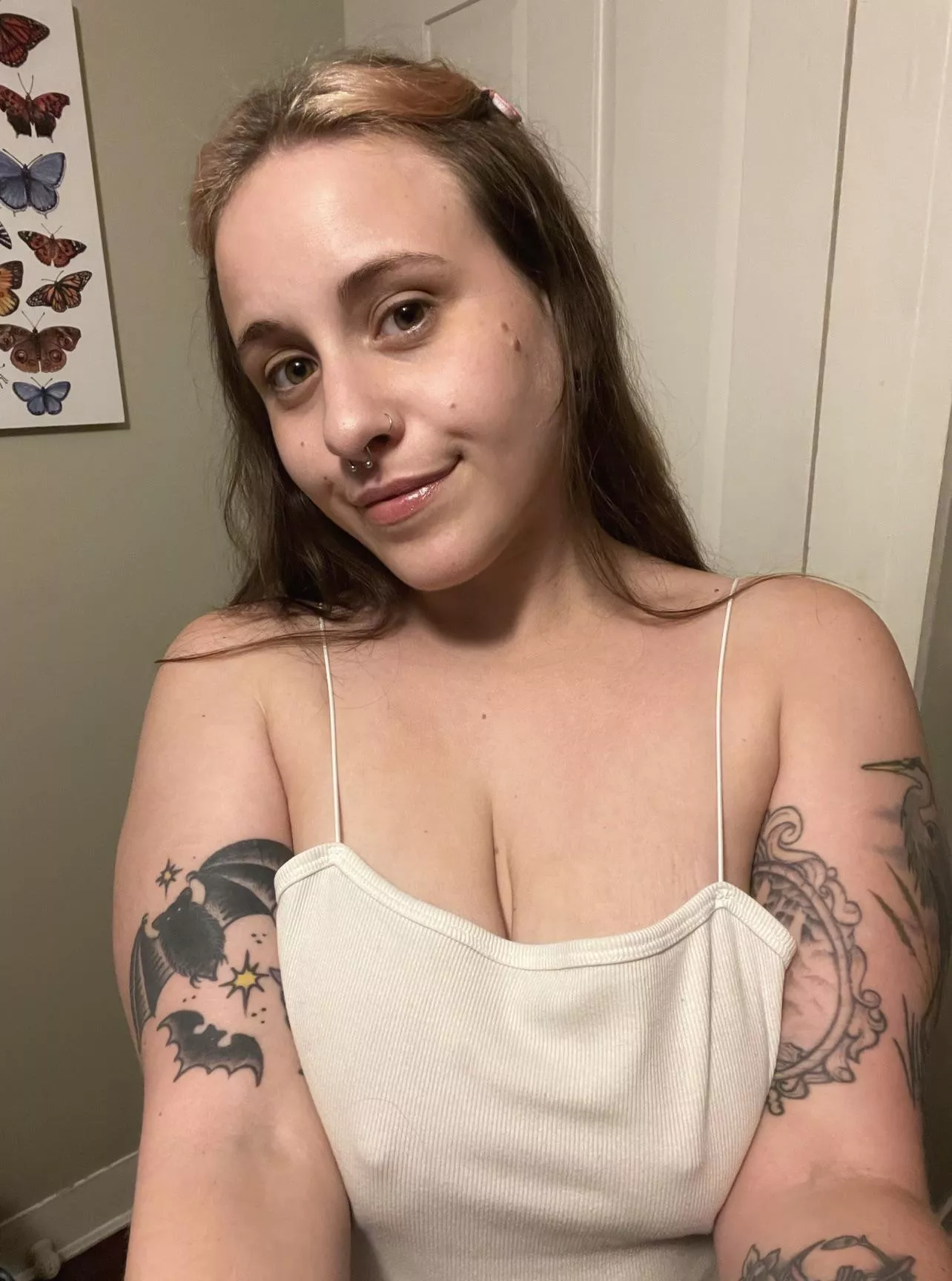 No makeup and no bra, how I like to be