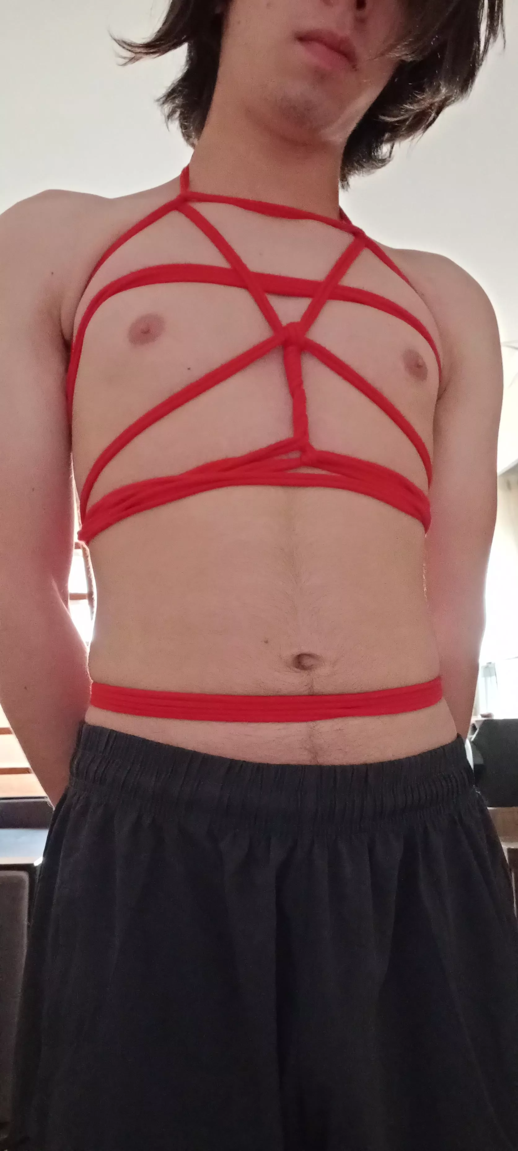 No one who ties me up, so self-bondage (I am a beginner)