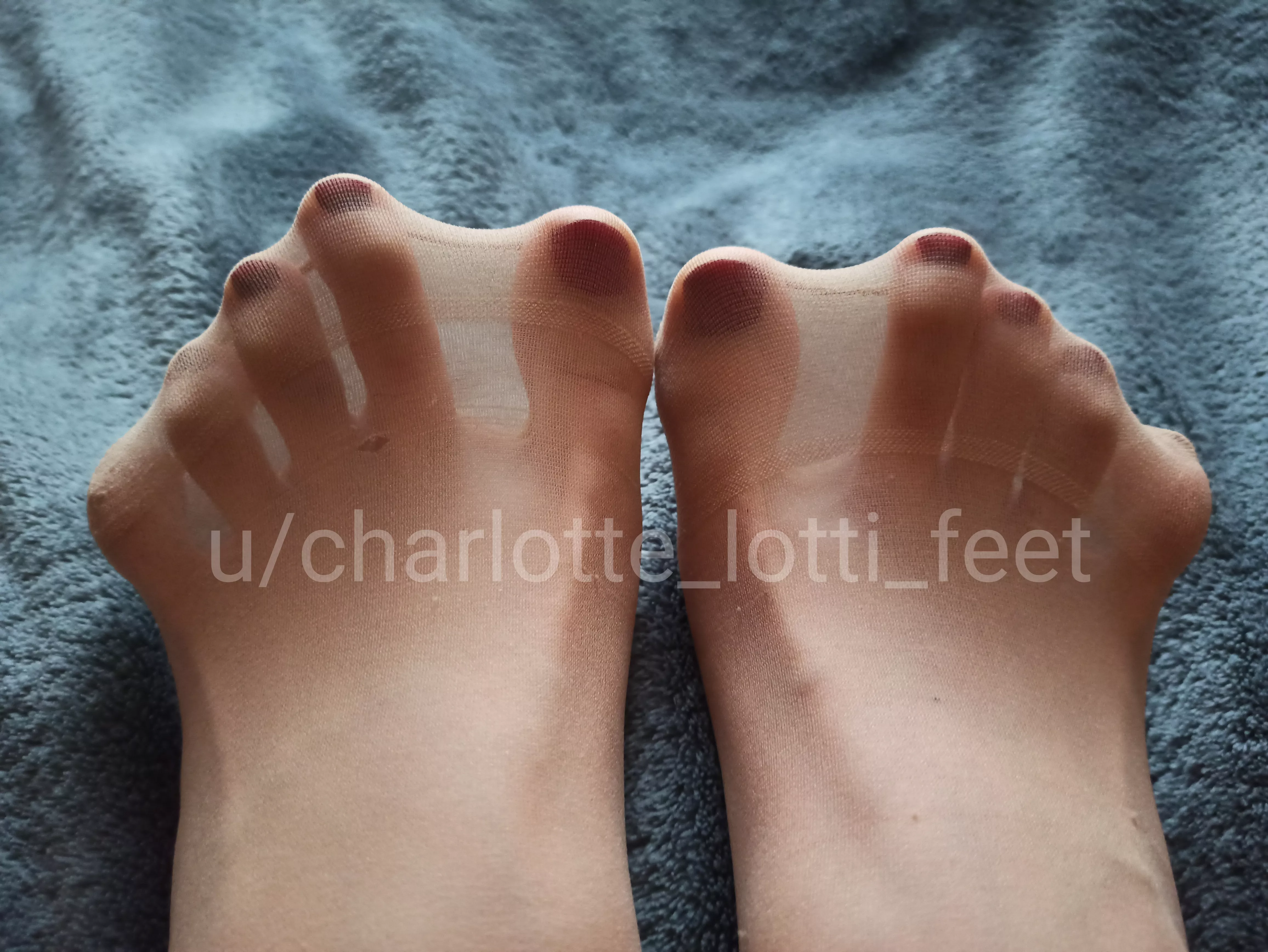 Nylon toe spread - ya like? ðŸ¥°