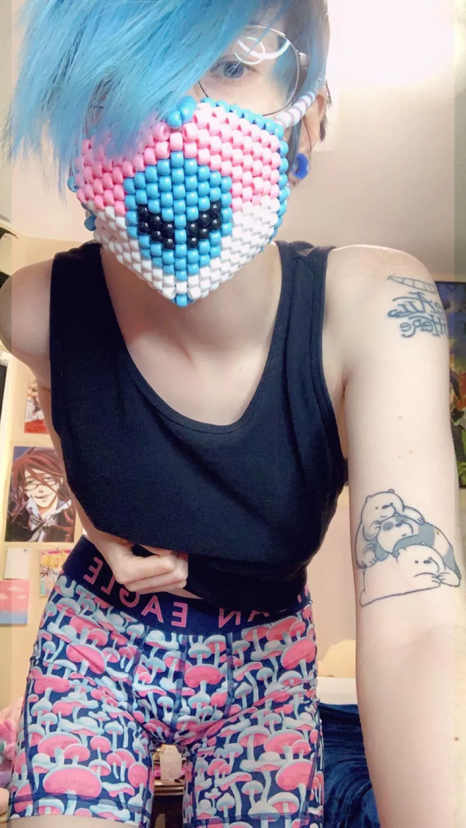 Obsessed wit my new mushroom boxers and trans flag mask 👽 💙