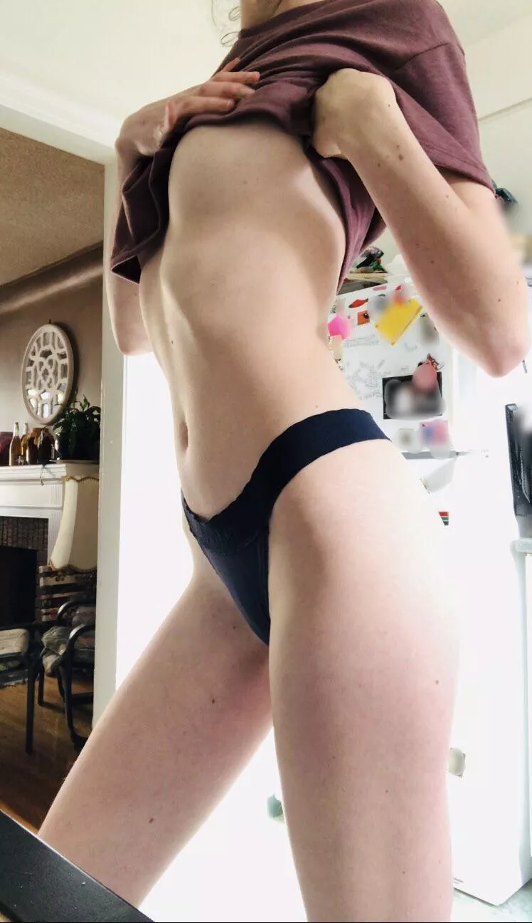 [OC] too little clothing for the kitchen... take me to the bedroom? ðŸ’‹