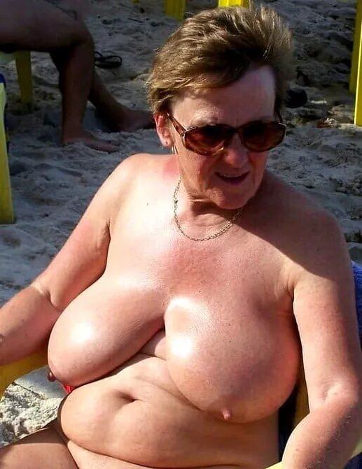 Older nudist with lovely big tits