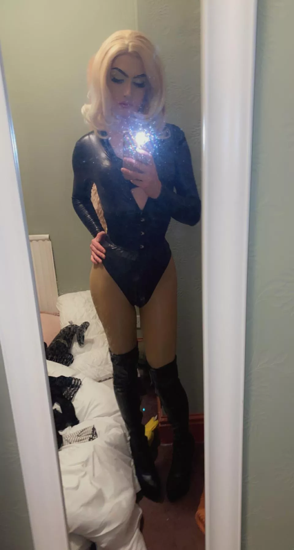 On your knees slut xxx