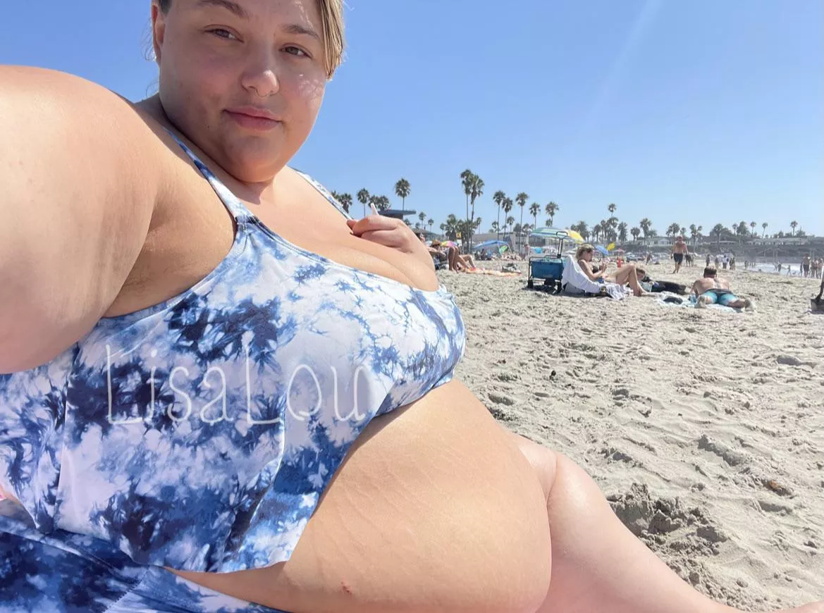 One of my biggest sexual fantasies of all time was to be the fattest person on a crowded beach and I’m happy to report that it’s not just a fantasy anymore. 🥵🤤😏